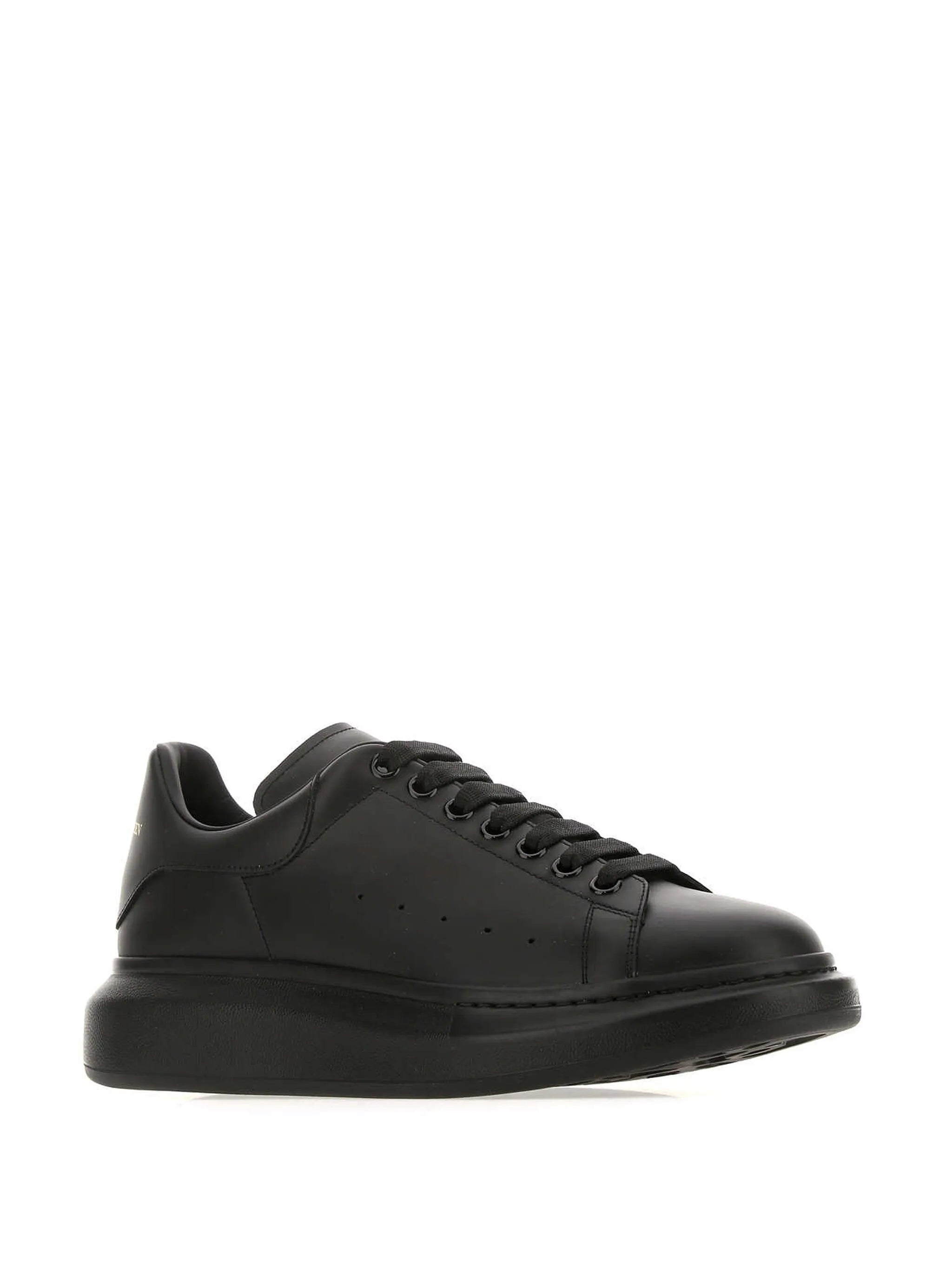 Oversized sneakers