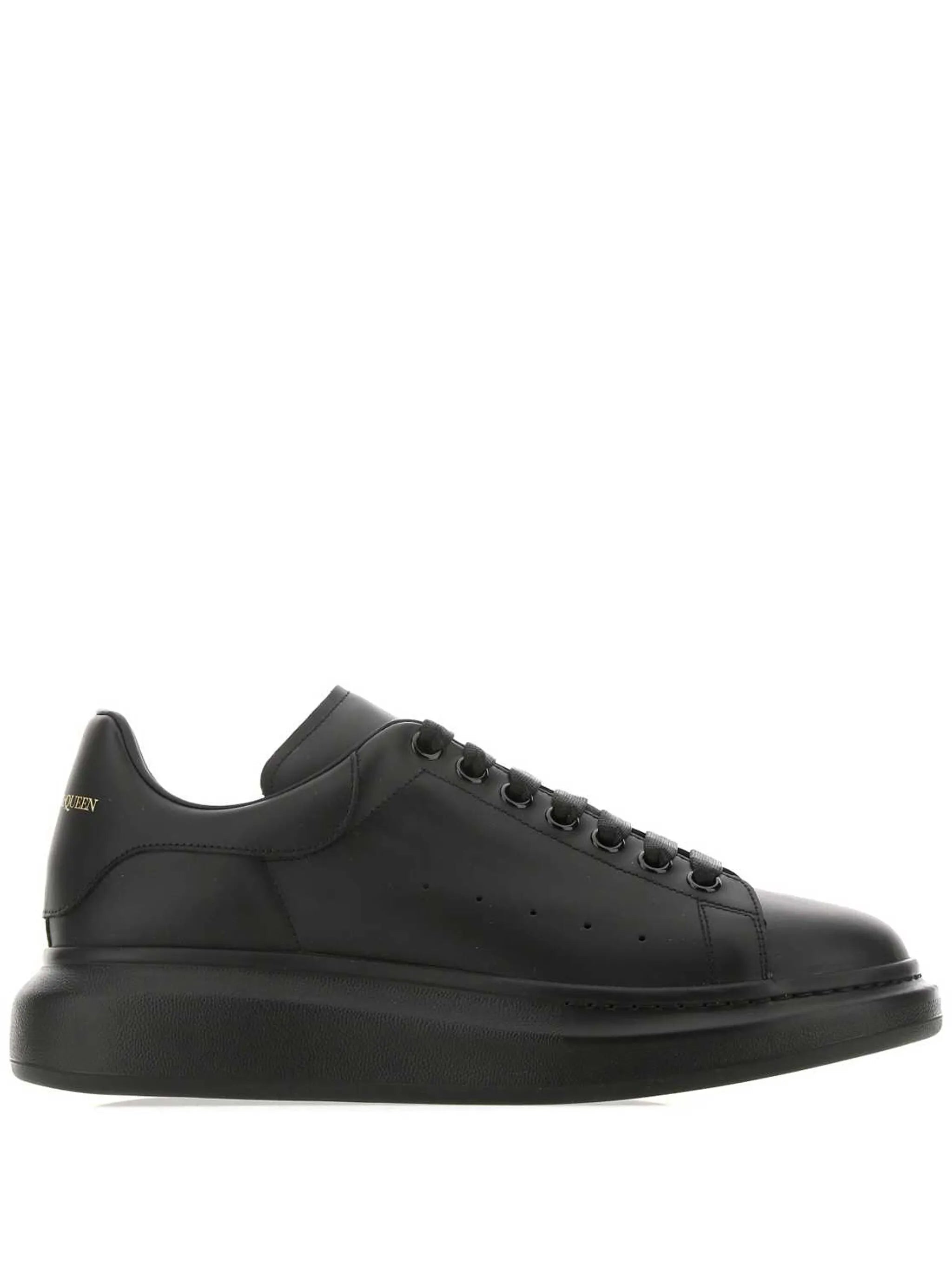 Oversized sneakers
