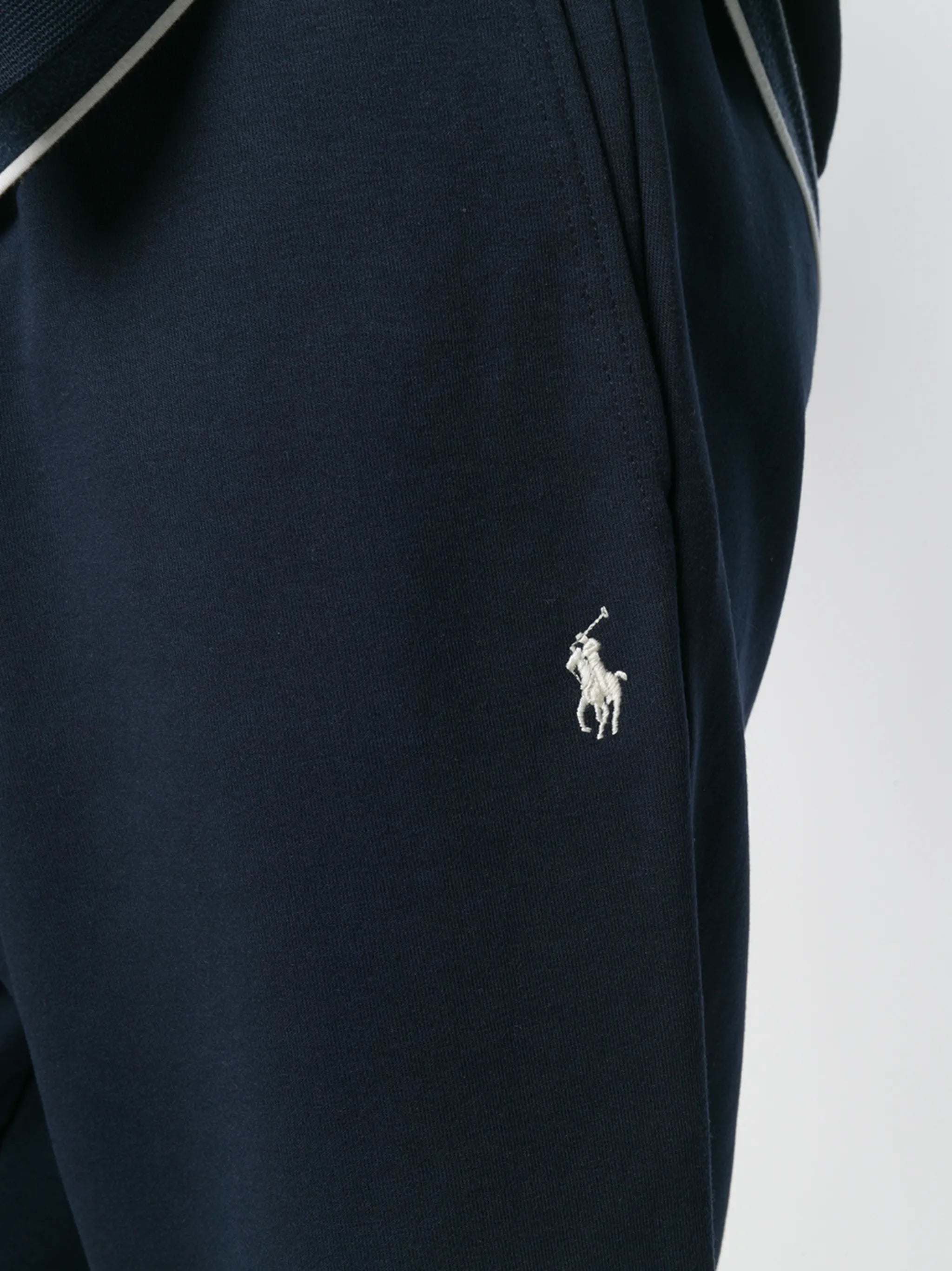 drawstring-waist track shorts
