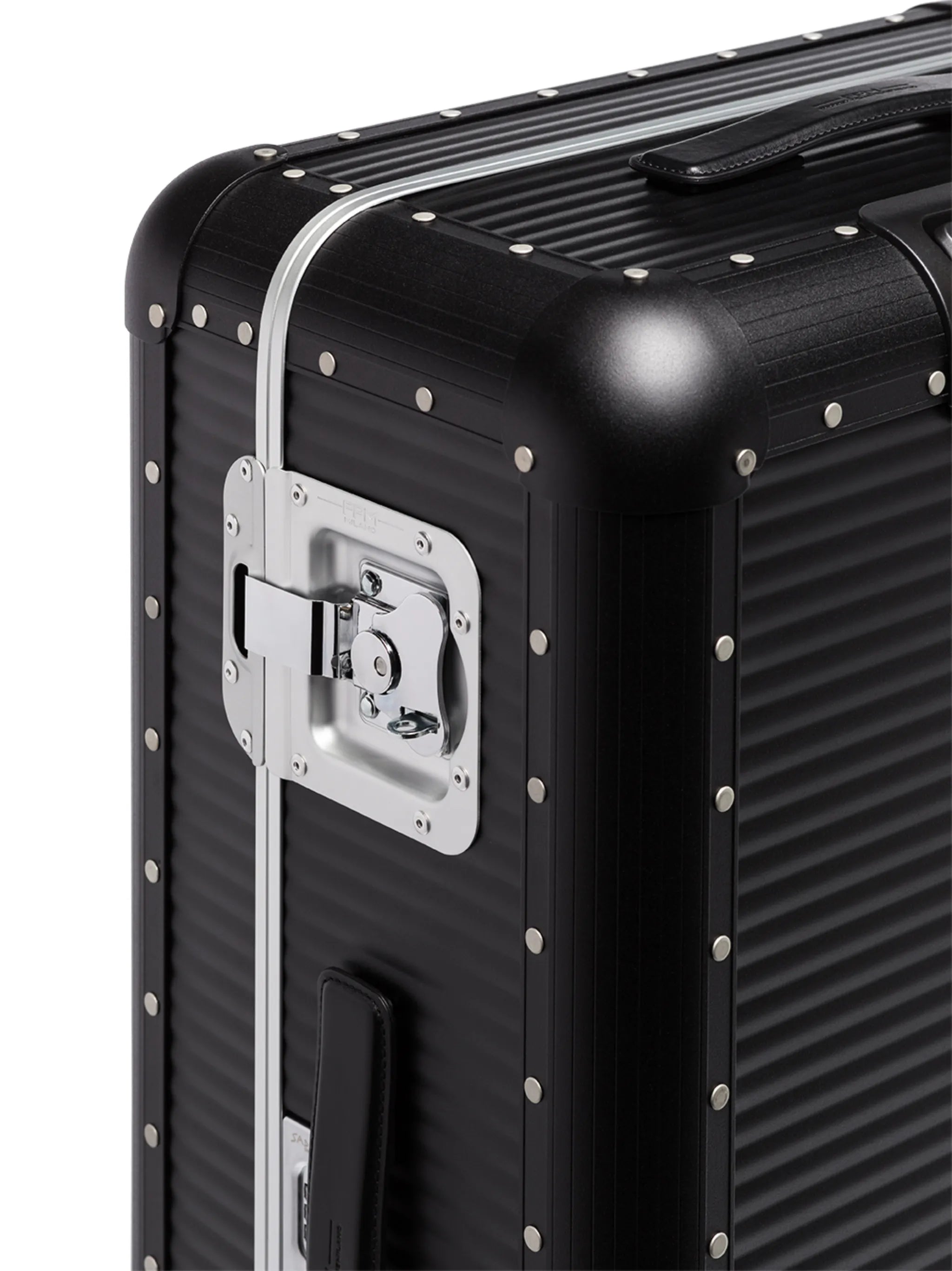 Black Bank Spinner 76  luggage