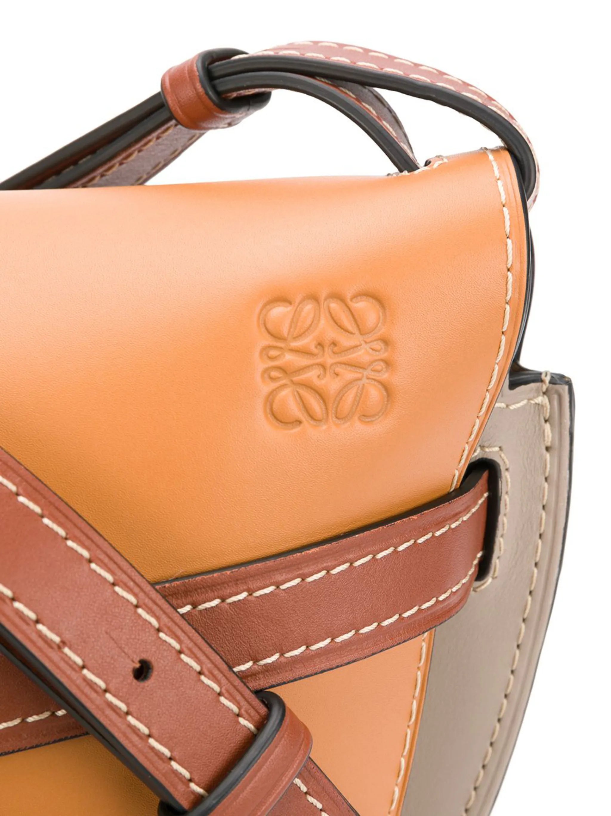 knot detail shoulder bag