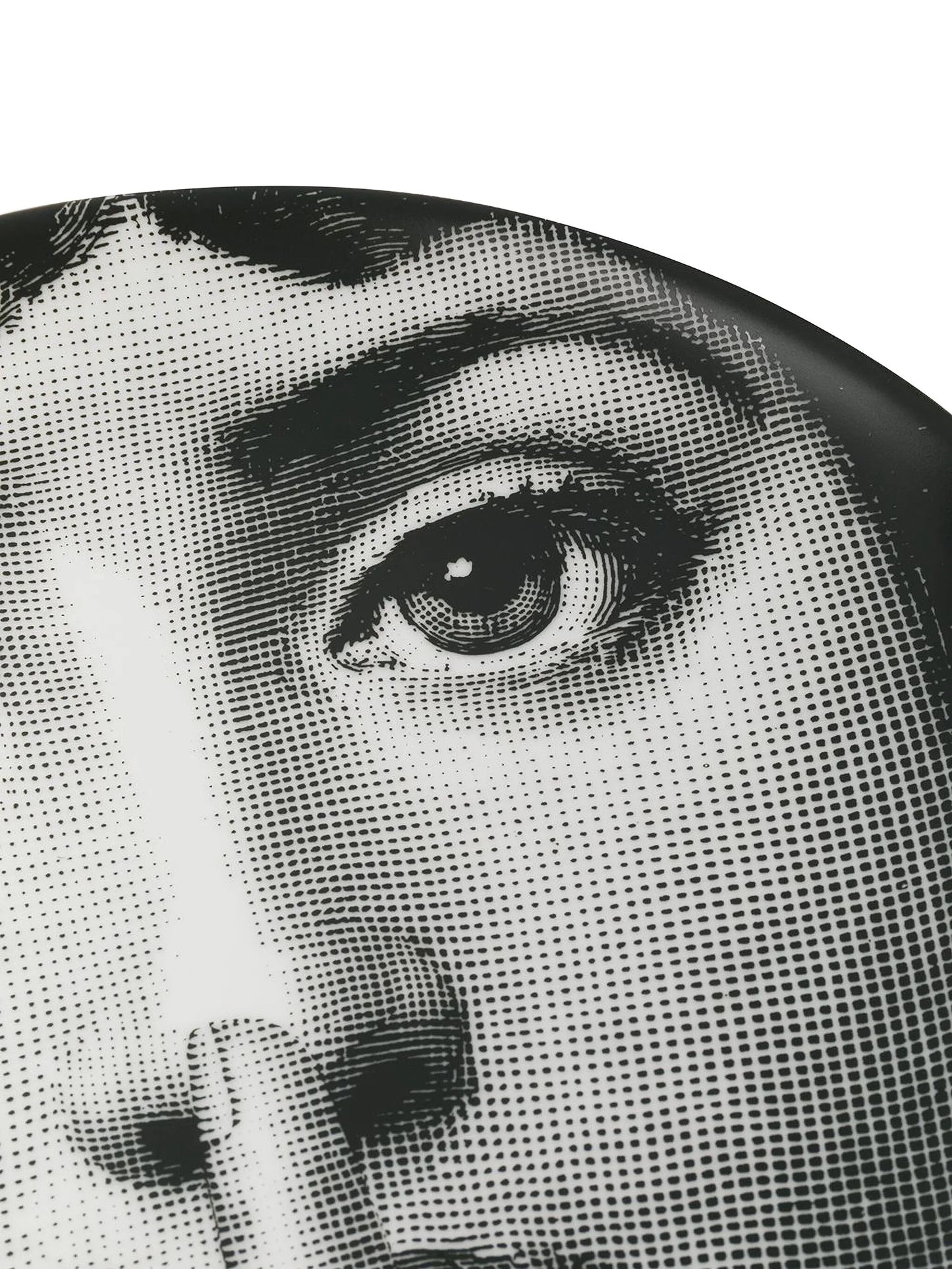 Silenzio plate