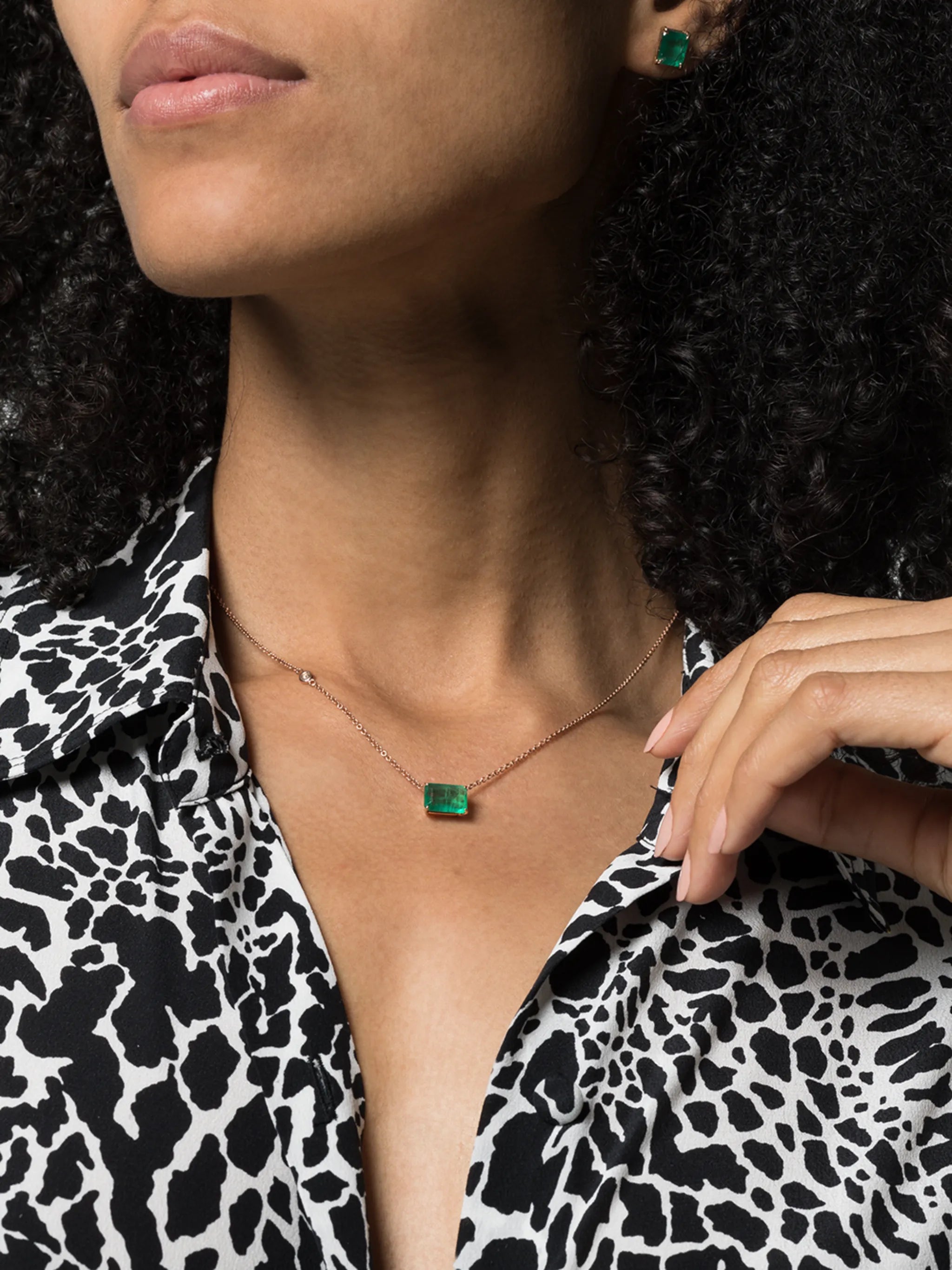 green emerald chain necklace