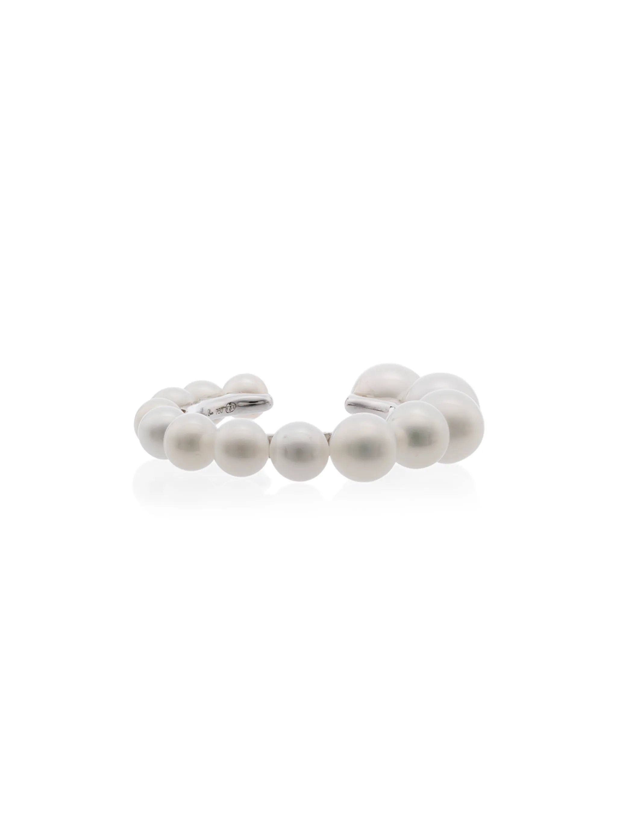 18kt white gold and pearl ear cuff