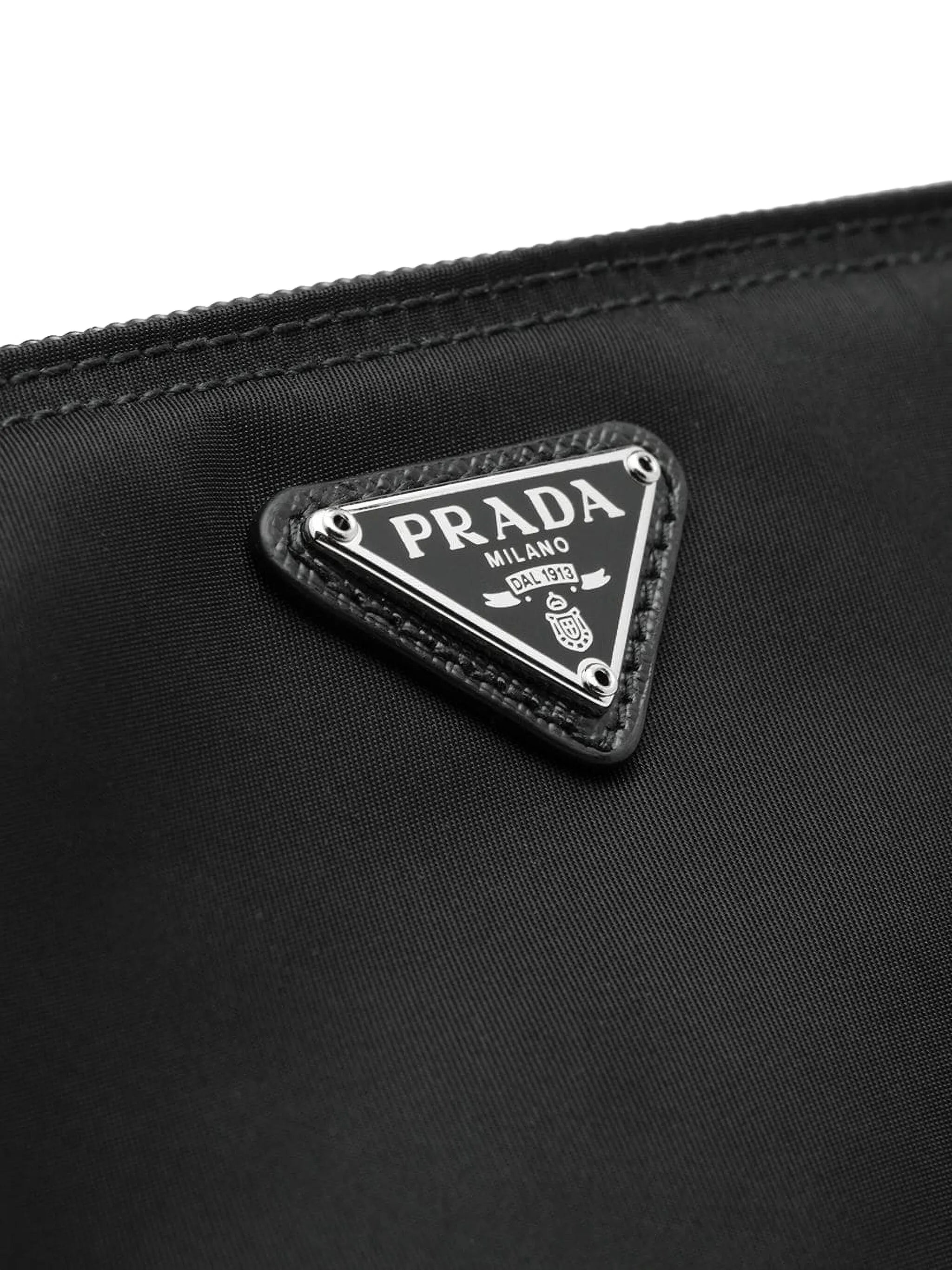 Vela zipped pouch