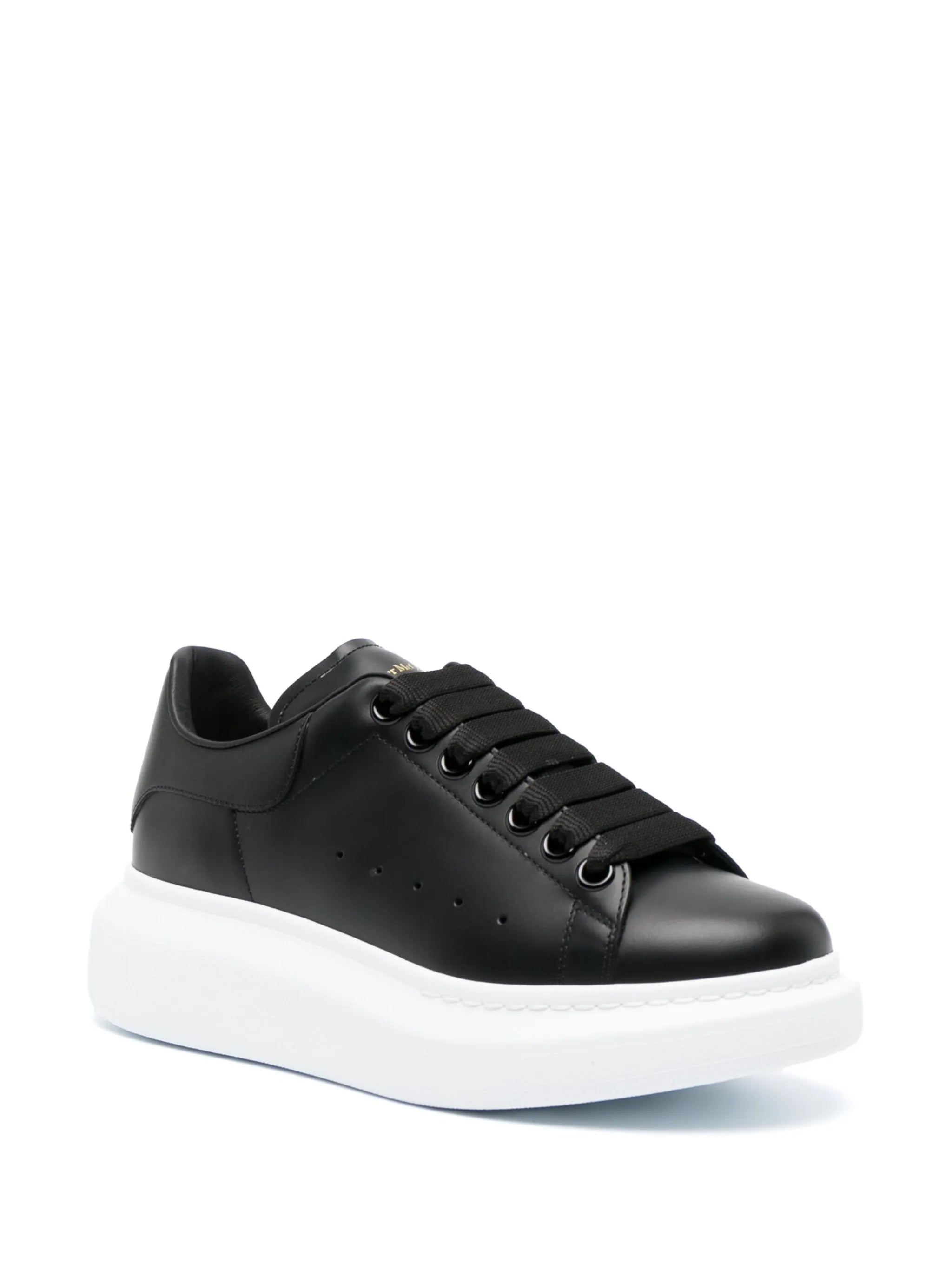 Oversized low-top sneakers