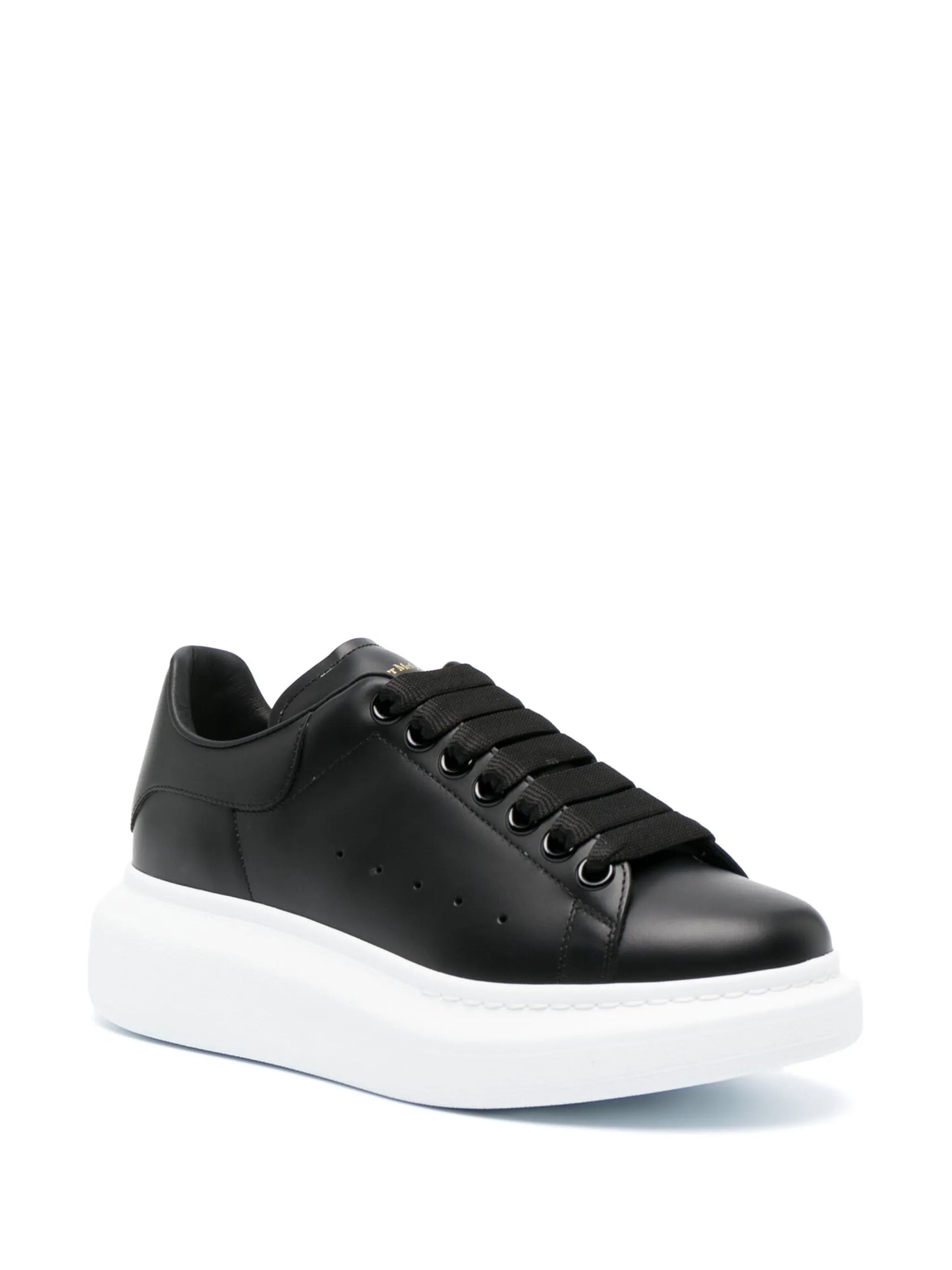 Oversized low-top sneakers