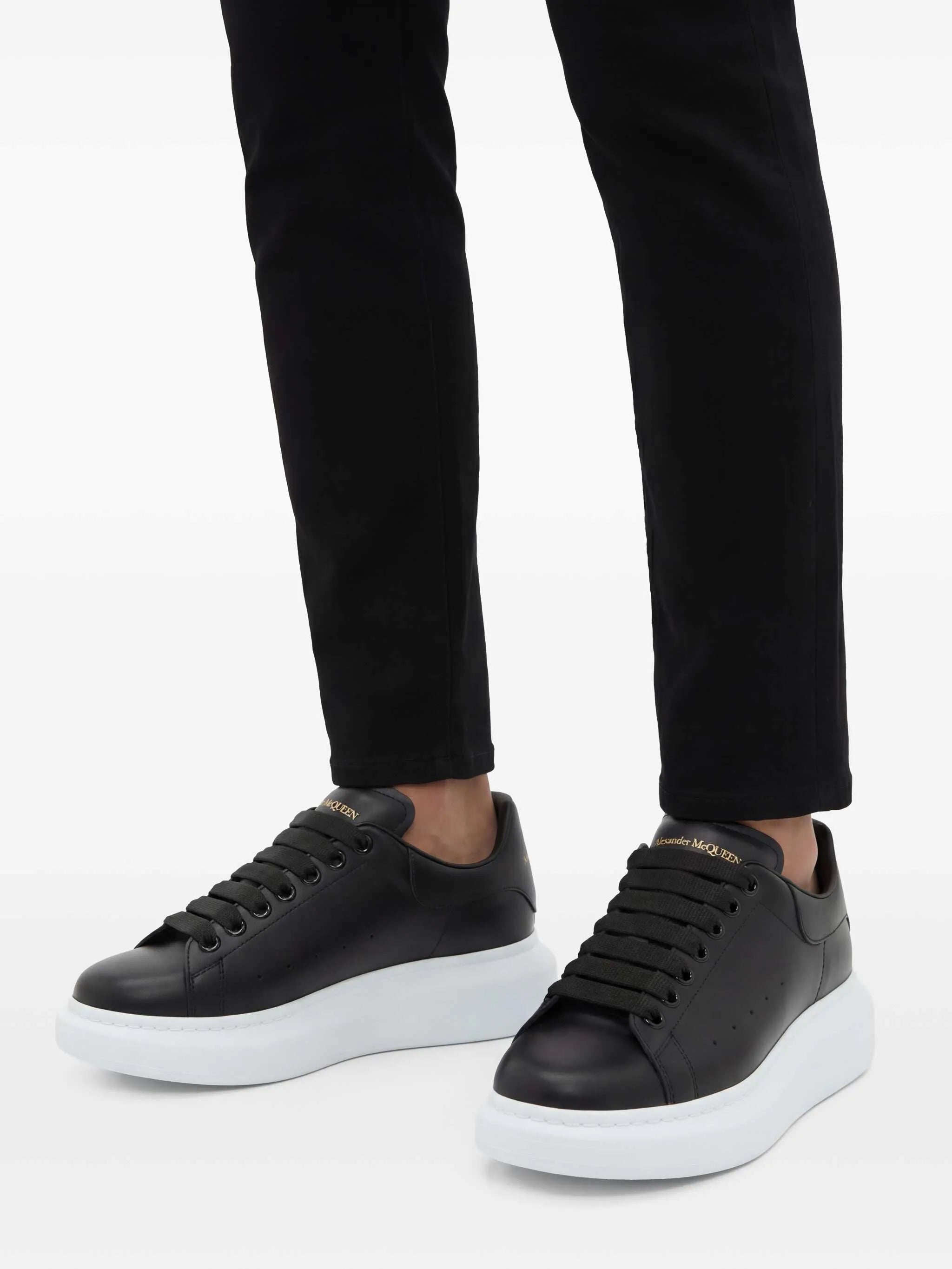 Oversized low-top sneakers
