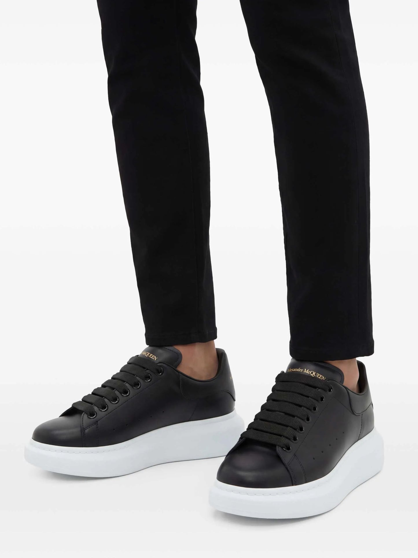 Oversized low-top sneakers