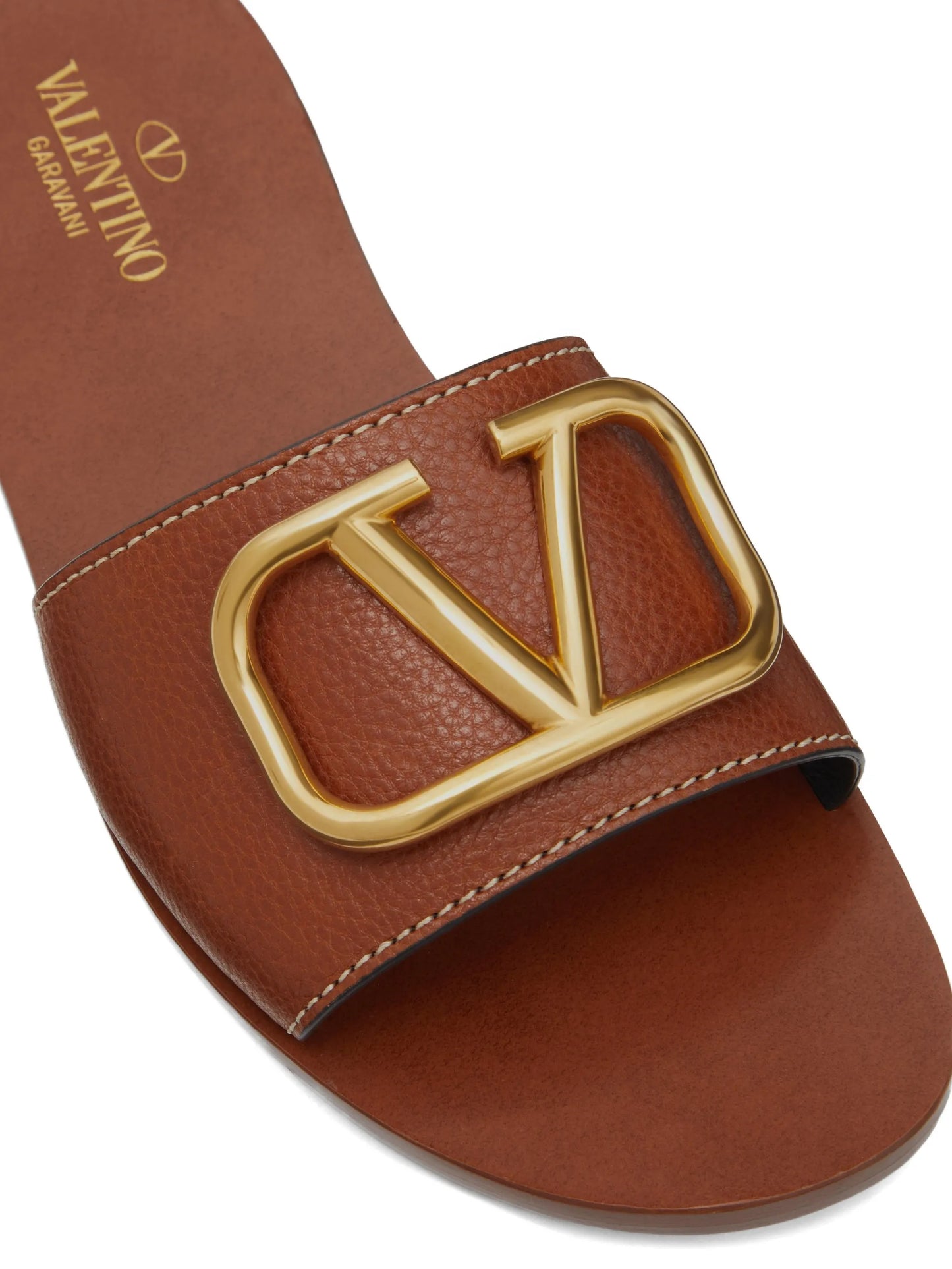 VLogo Signature slide sandals in grainy cowhide with accessory