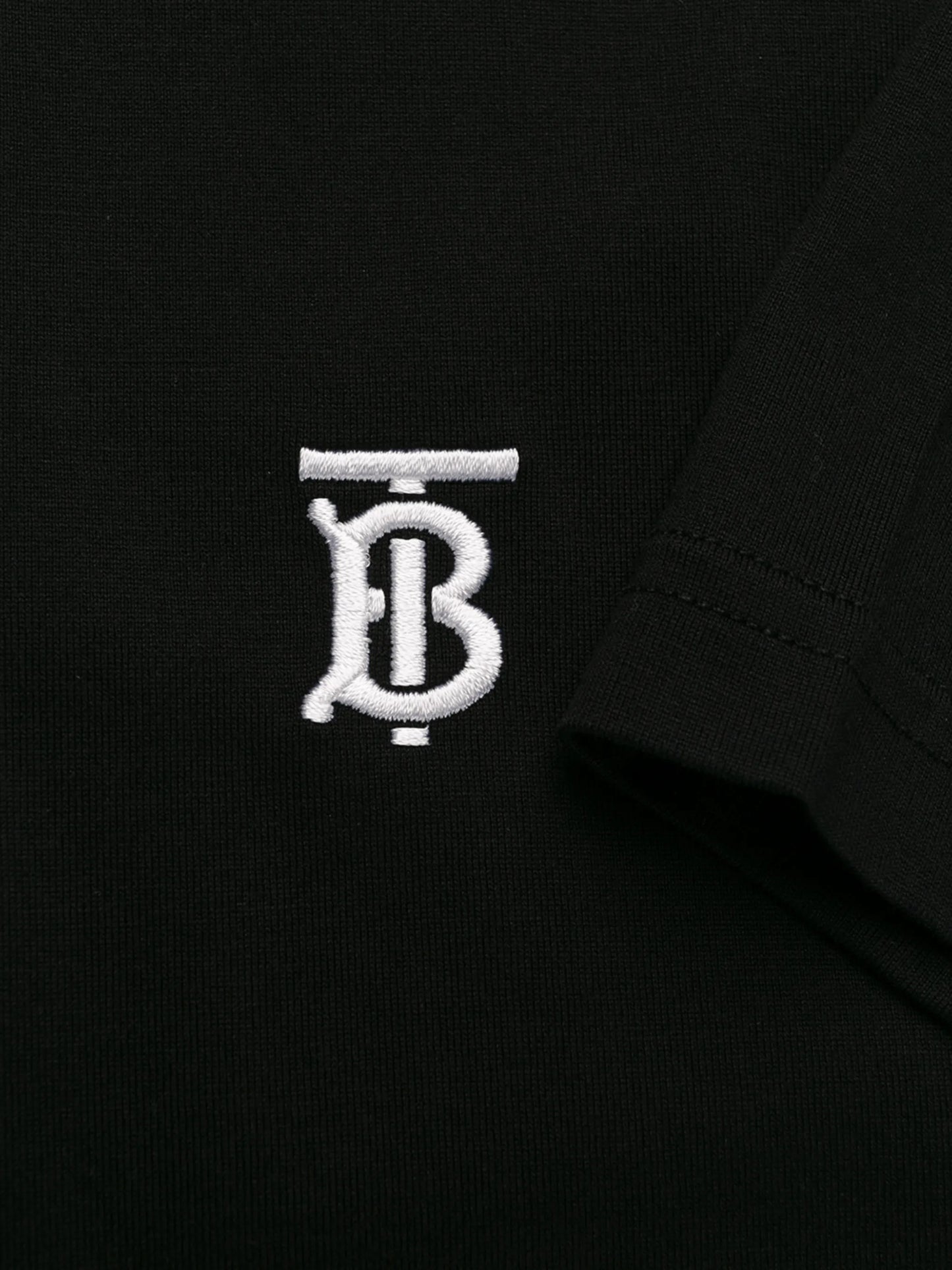 logo-embroidered T-shirt