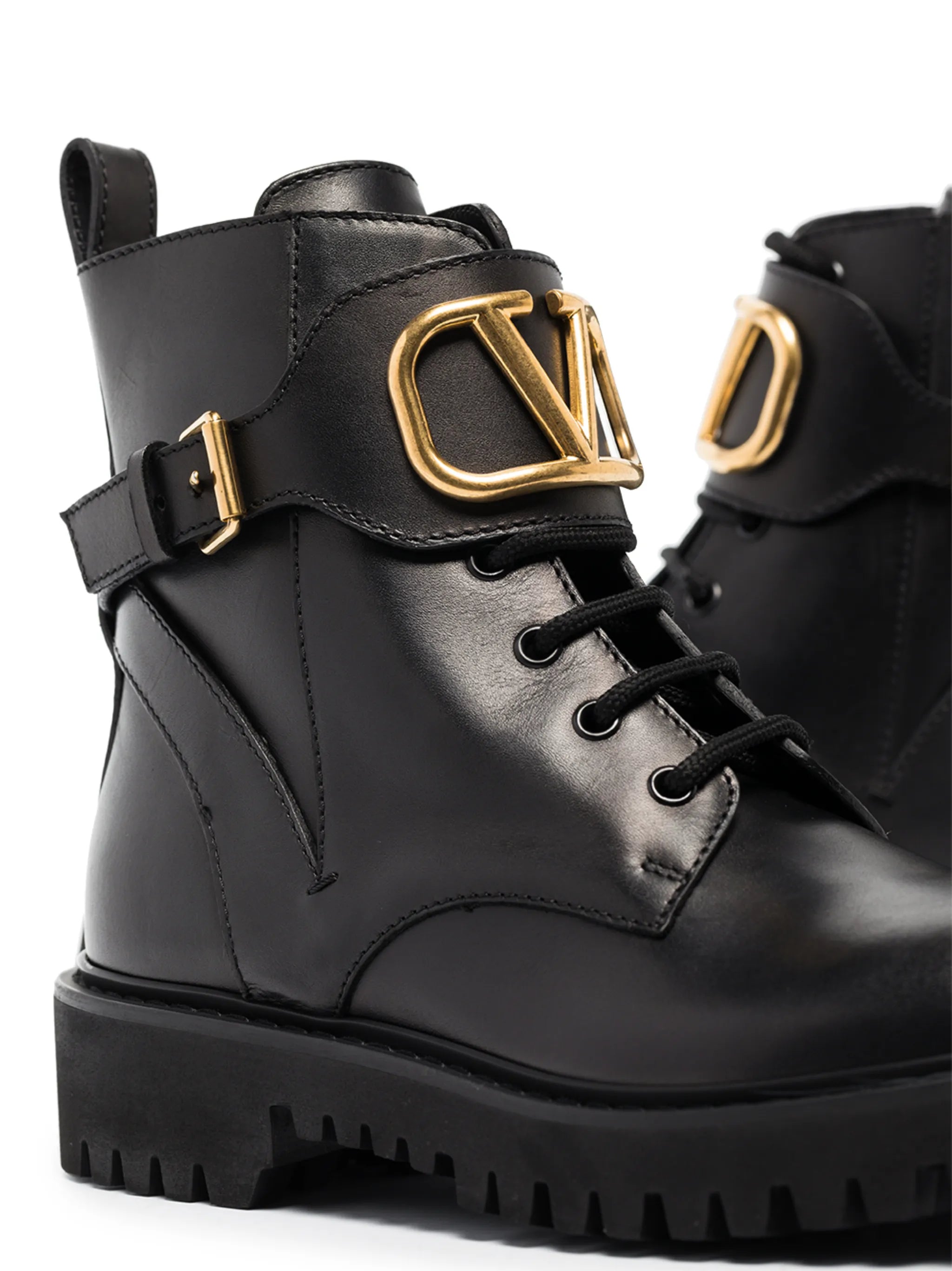 45mm VLogo Signature combat boots