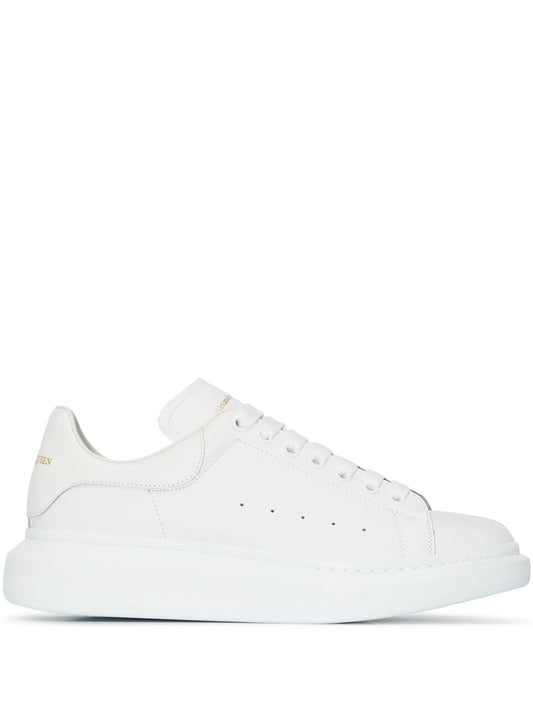Oversized sneakers