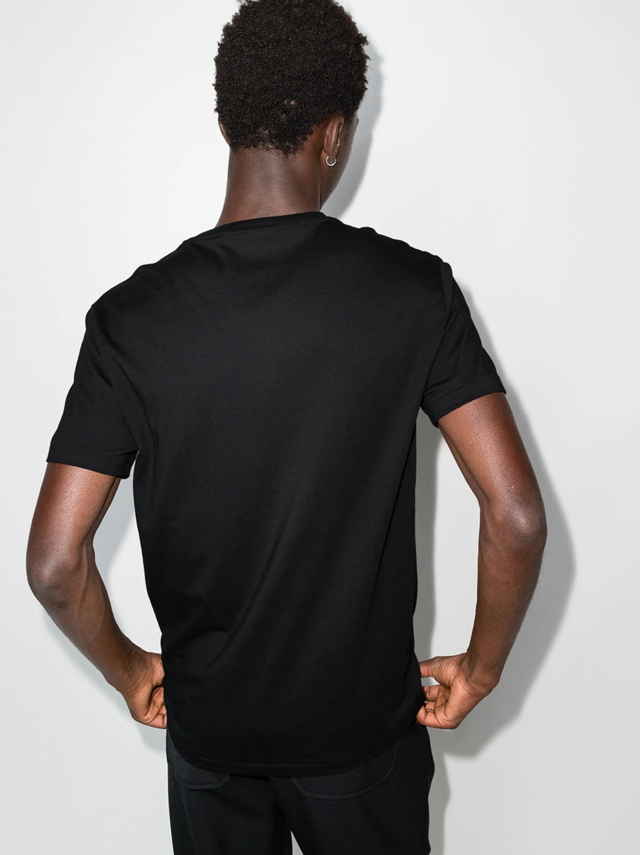 logo-embroidered T-shirt