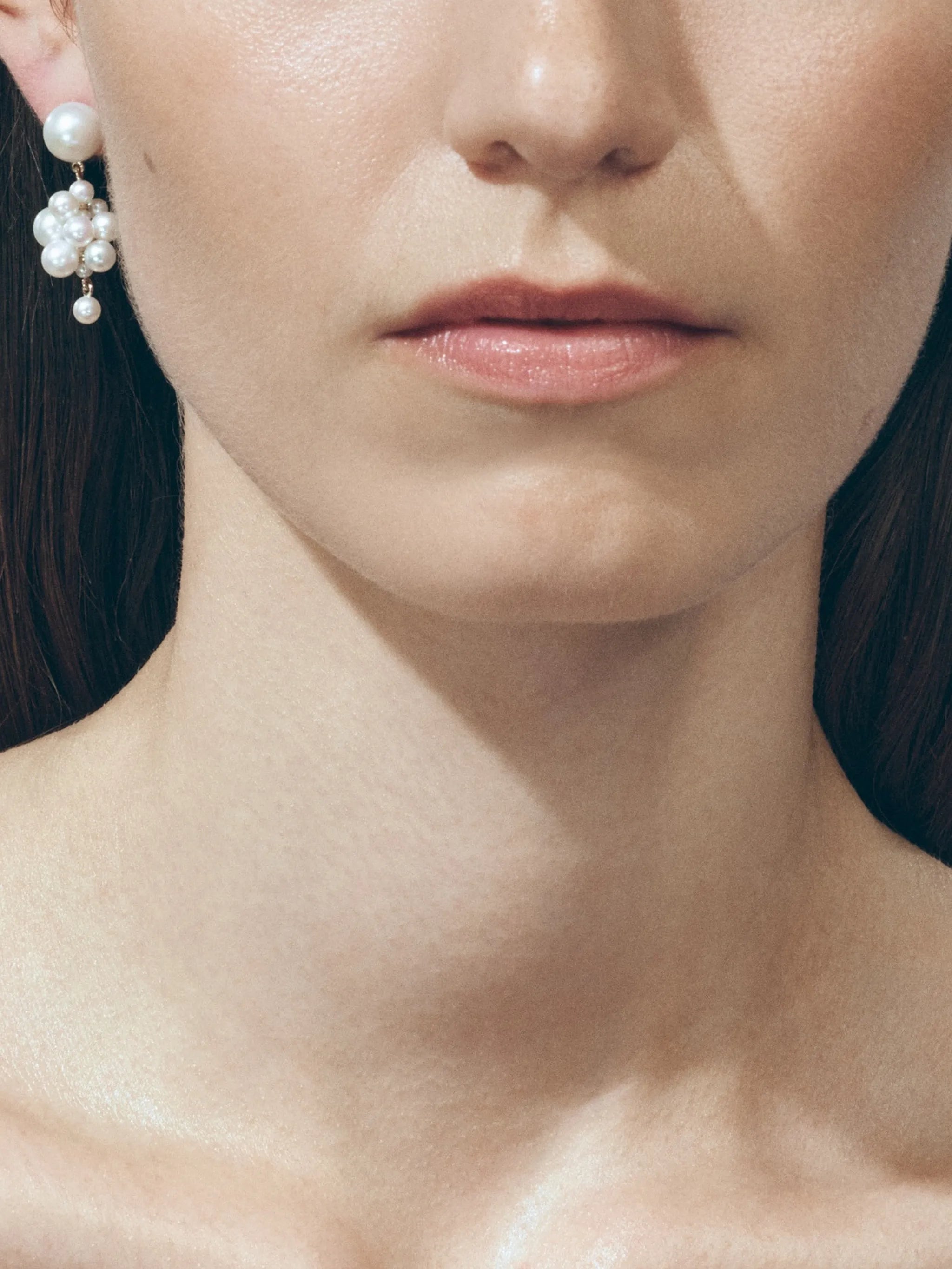 Botticelli pearl drop earrings