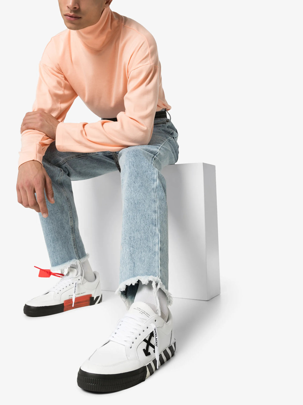 Vulcanized low-top platform sneakers