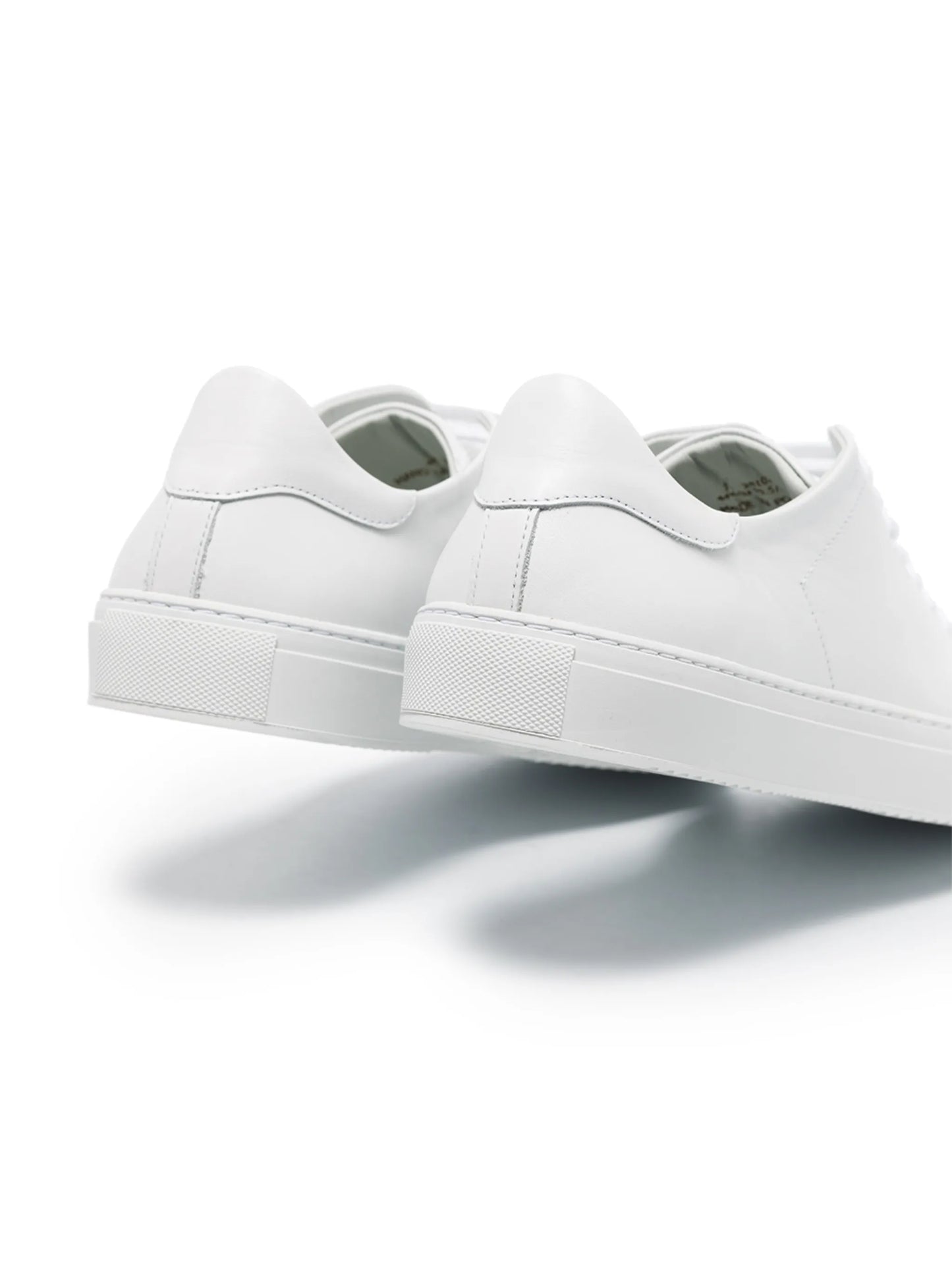 Clean 90 logo round-toe sneakers