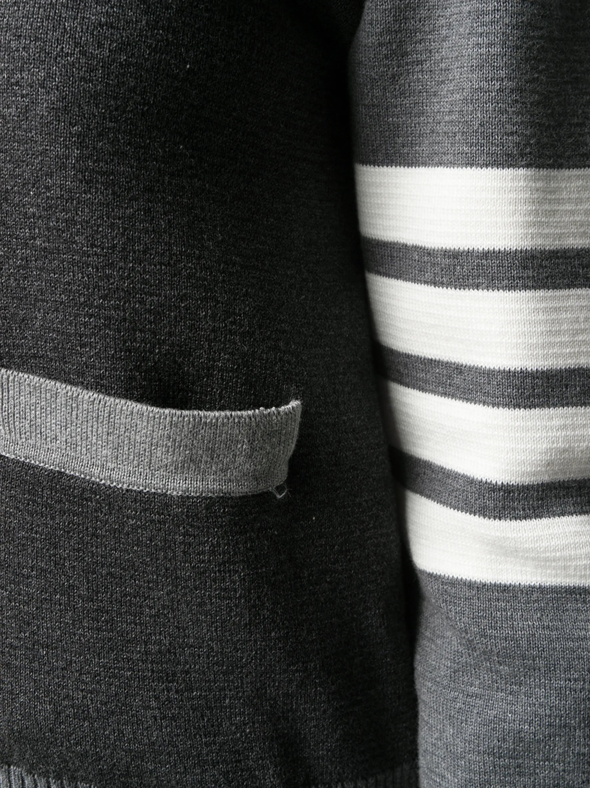 Funmix crepe 4-Bar v-neck cardigan