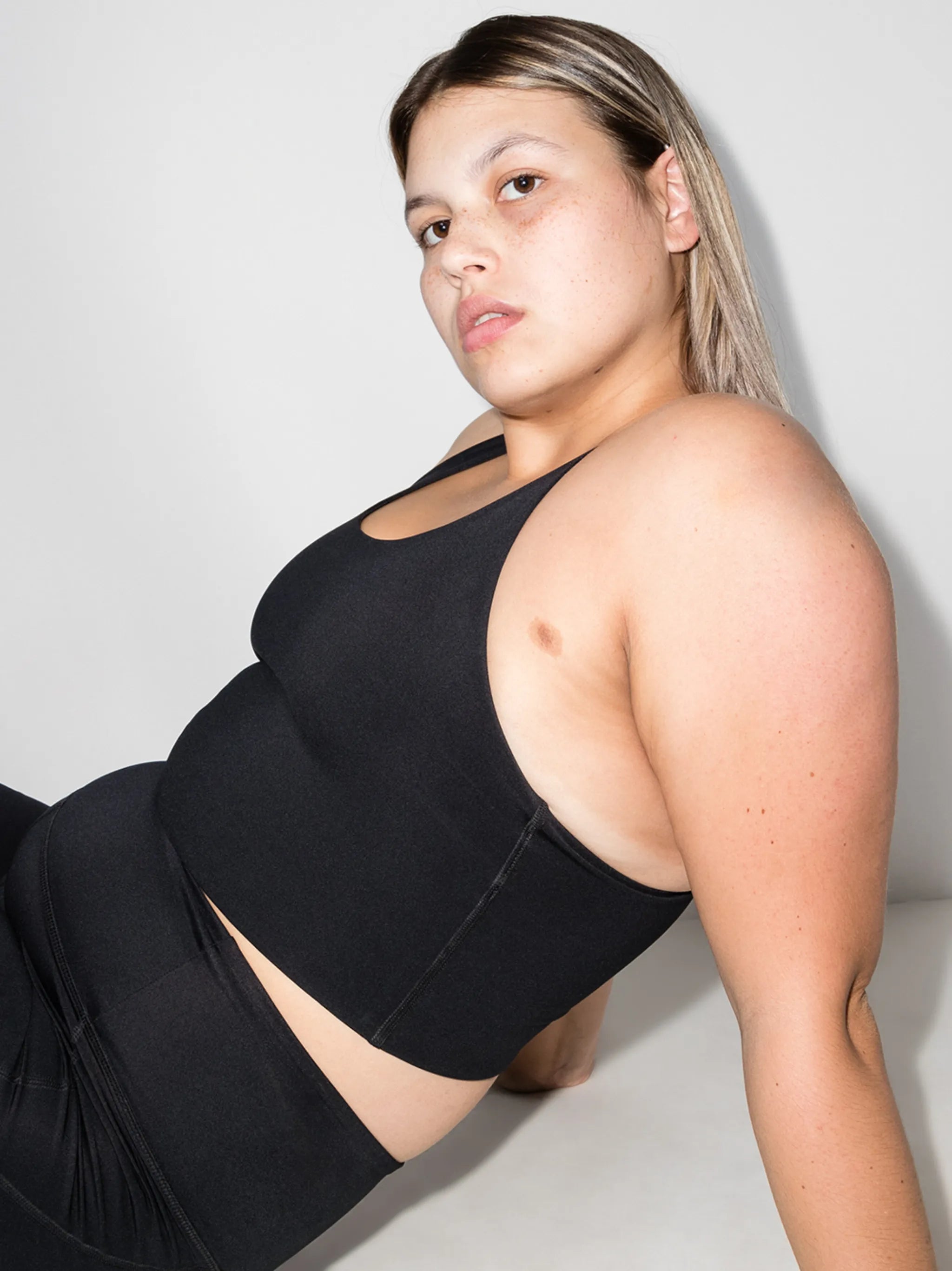 Paloma firm-support sports bra