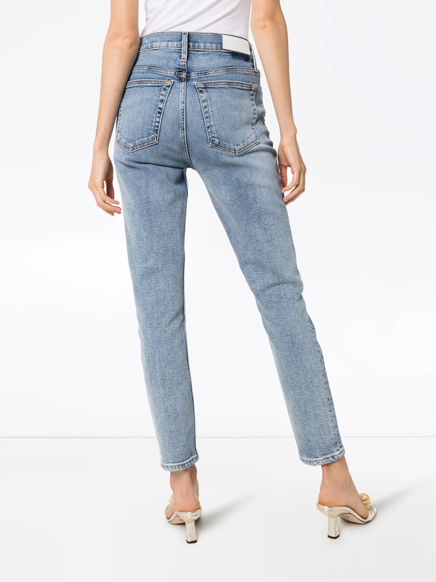 slim-fit cropped jeans