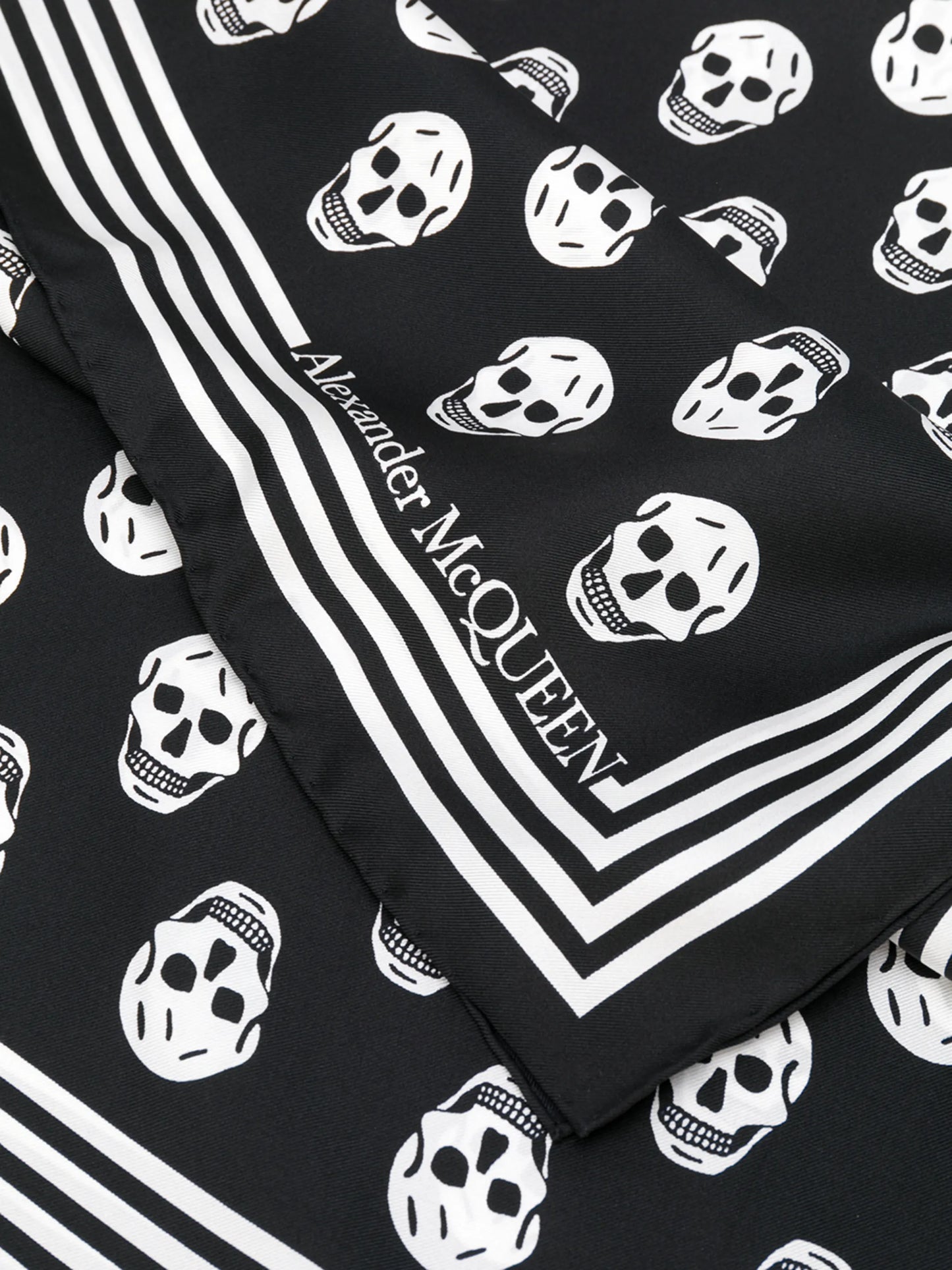 mini skull-print scarf