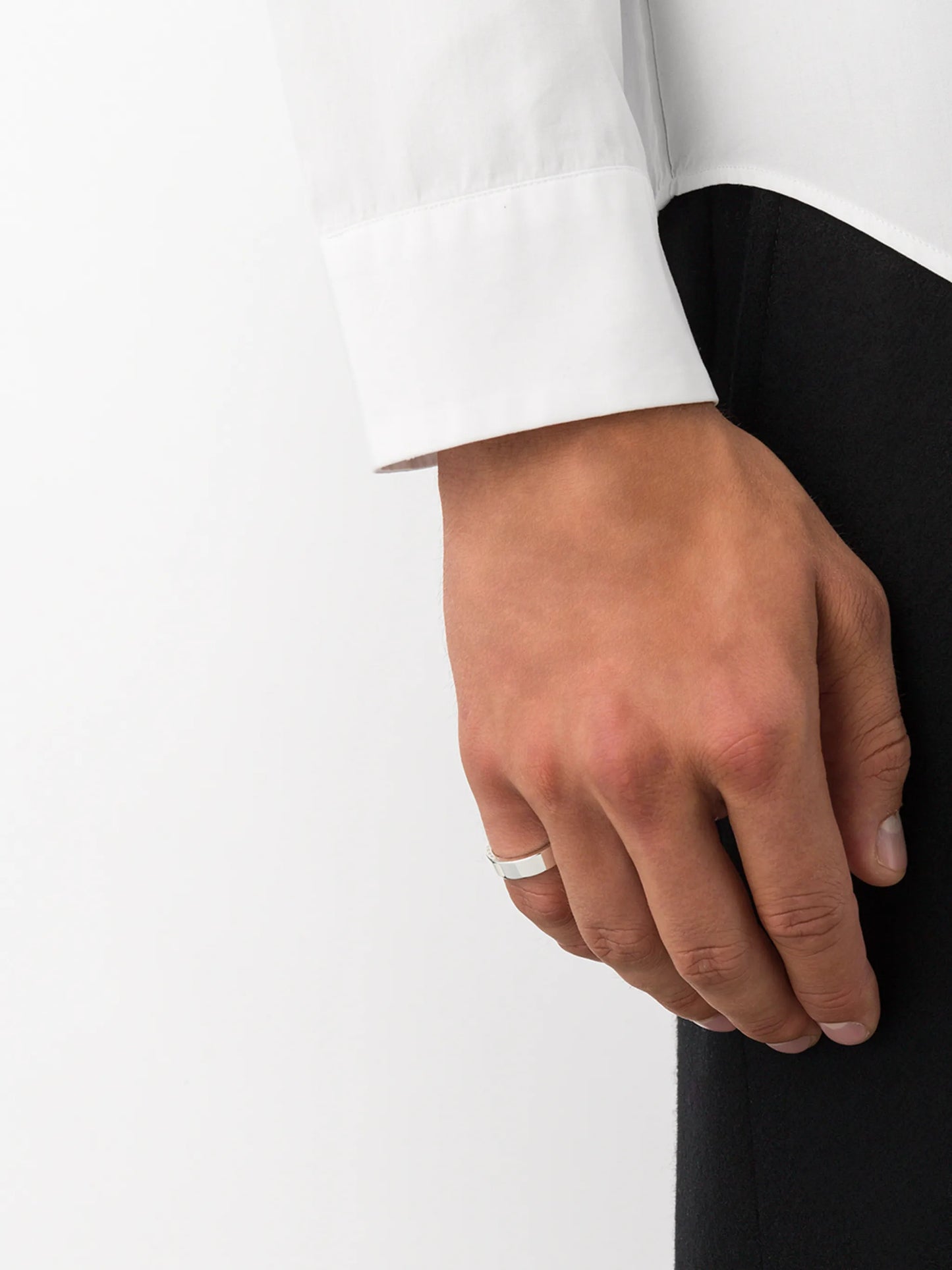 Le 7 Grammes ribbon ring
