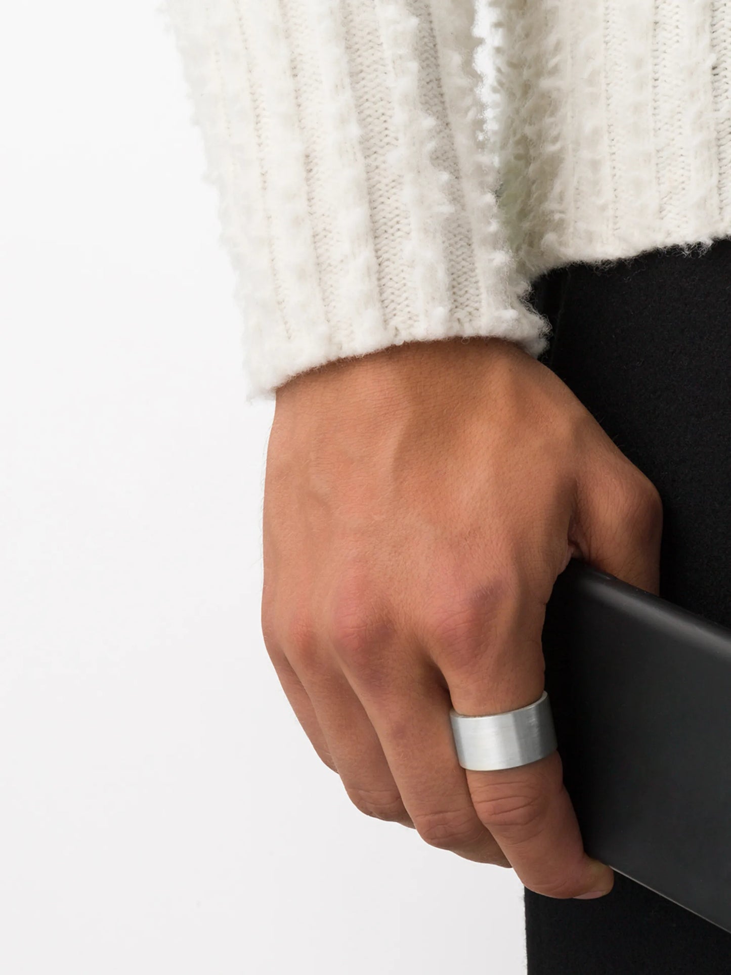 Le 19 Grammes ribbon ring
