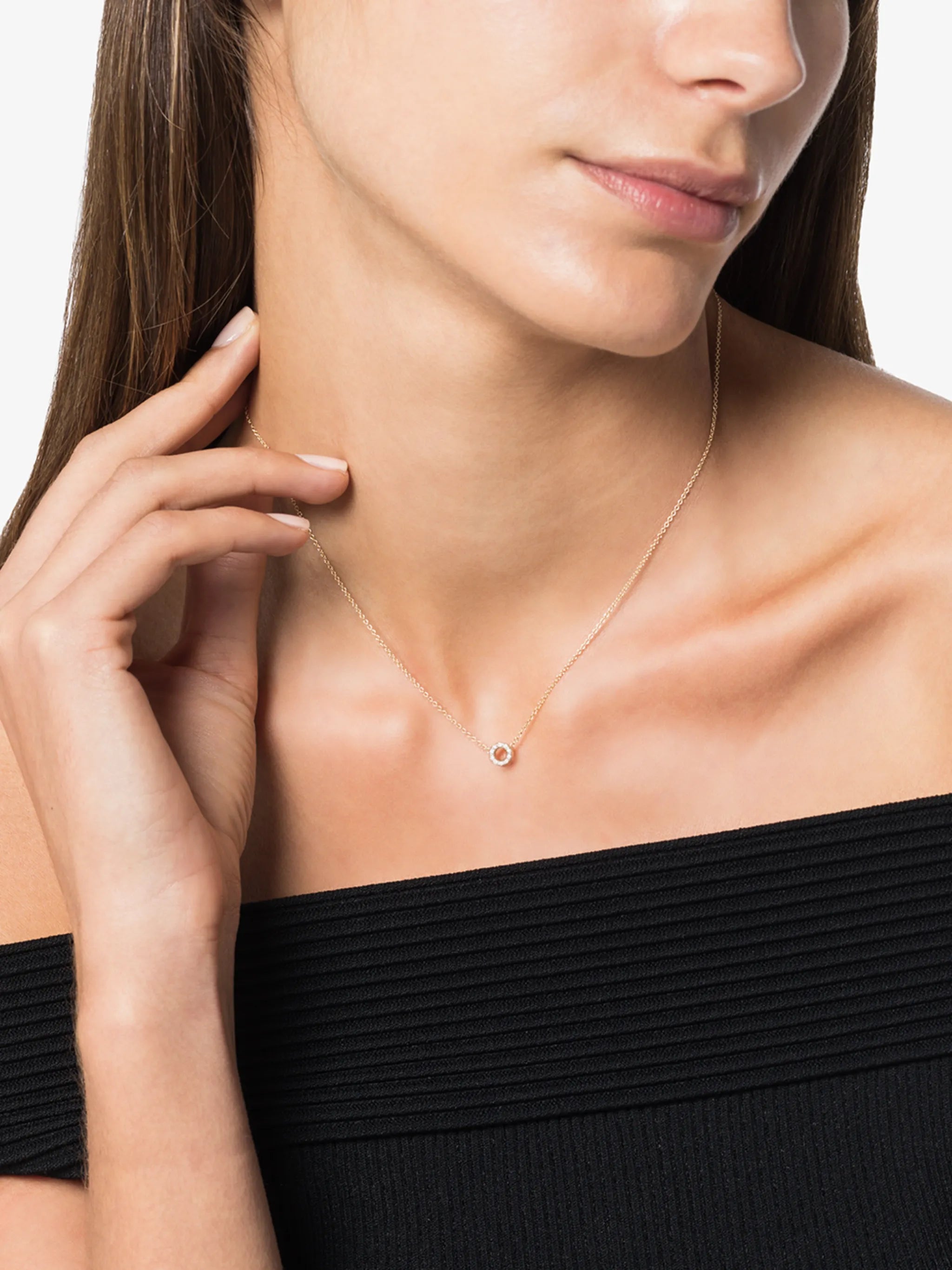 14kt gold diamond-embellished circle necklace