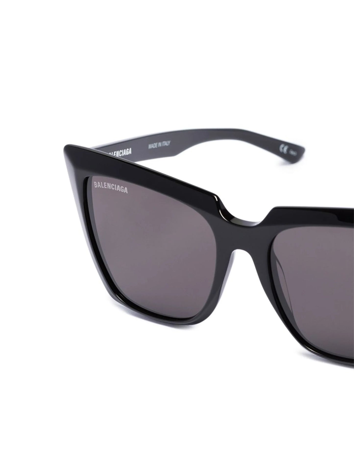 logo-engraved cat-eye sunglasses