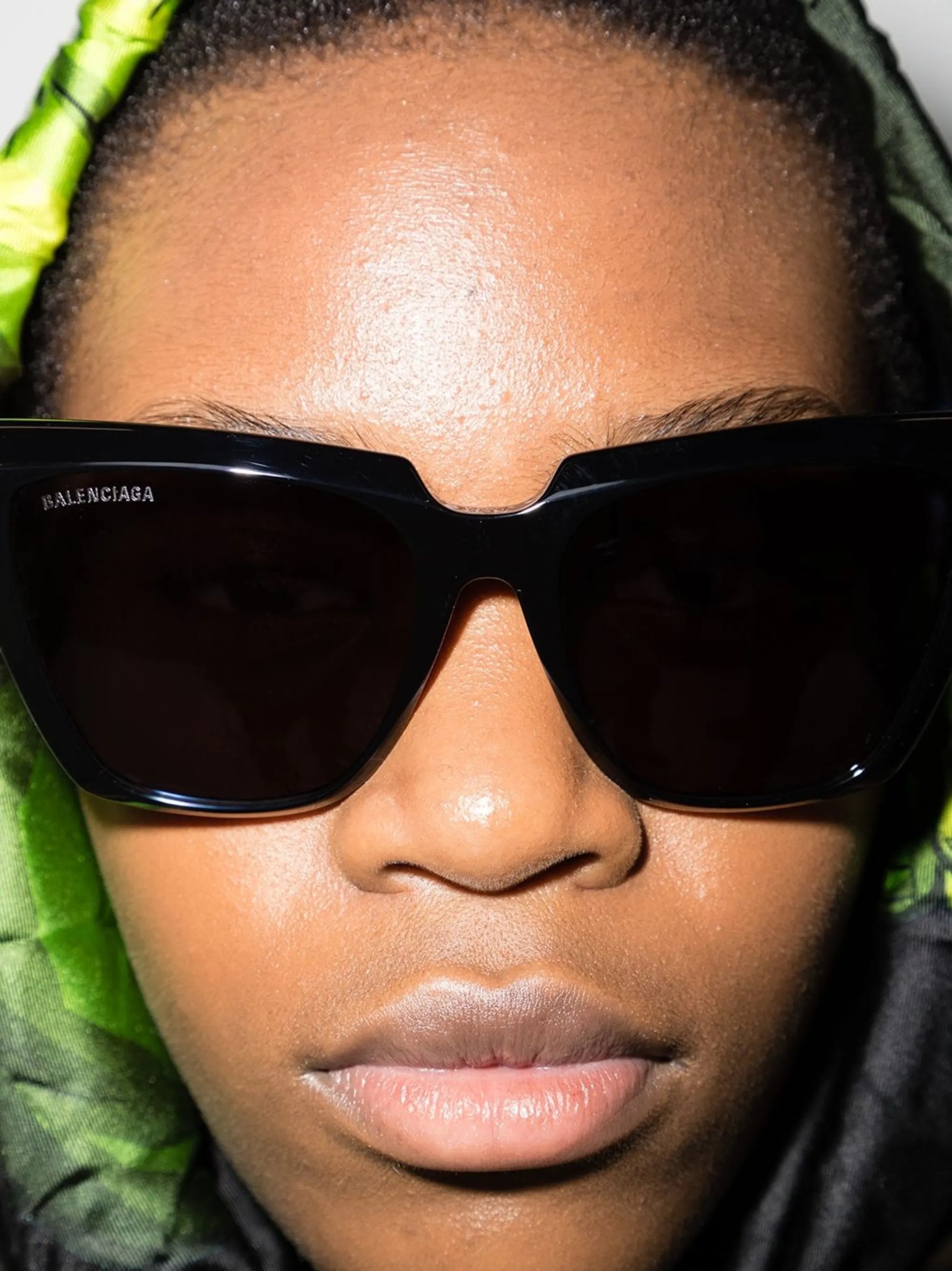logo-engraved cat-eye sunglasses