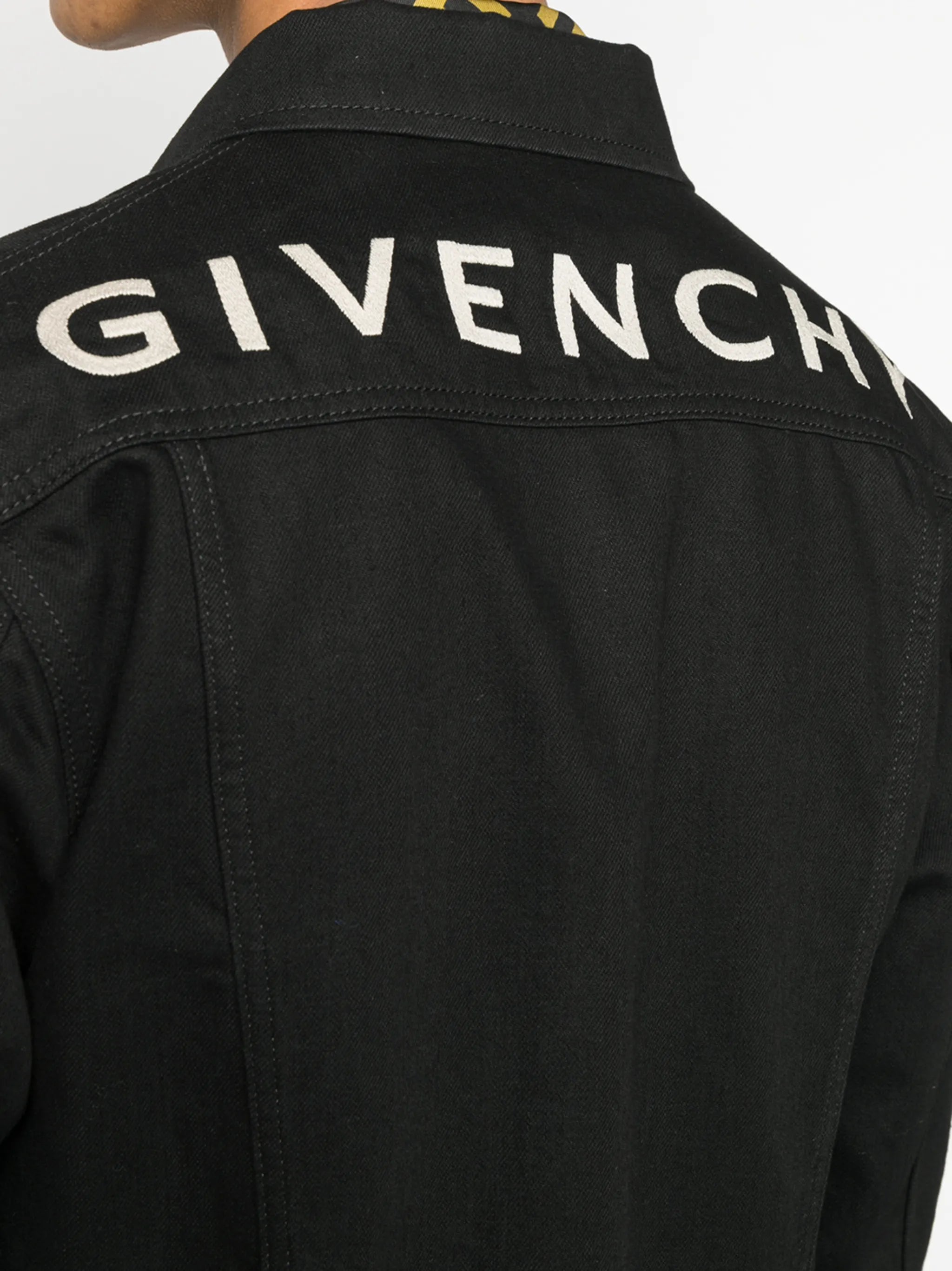 pocket detail denim jacket