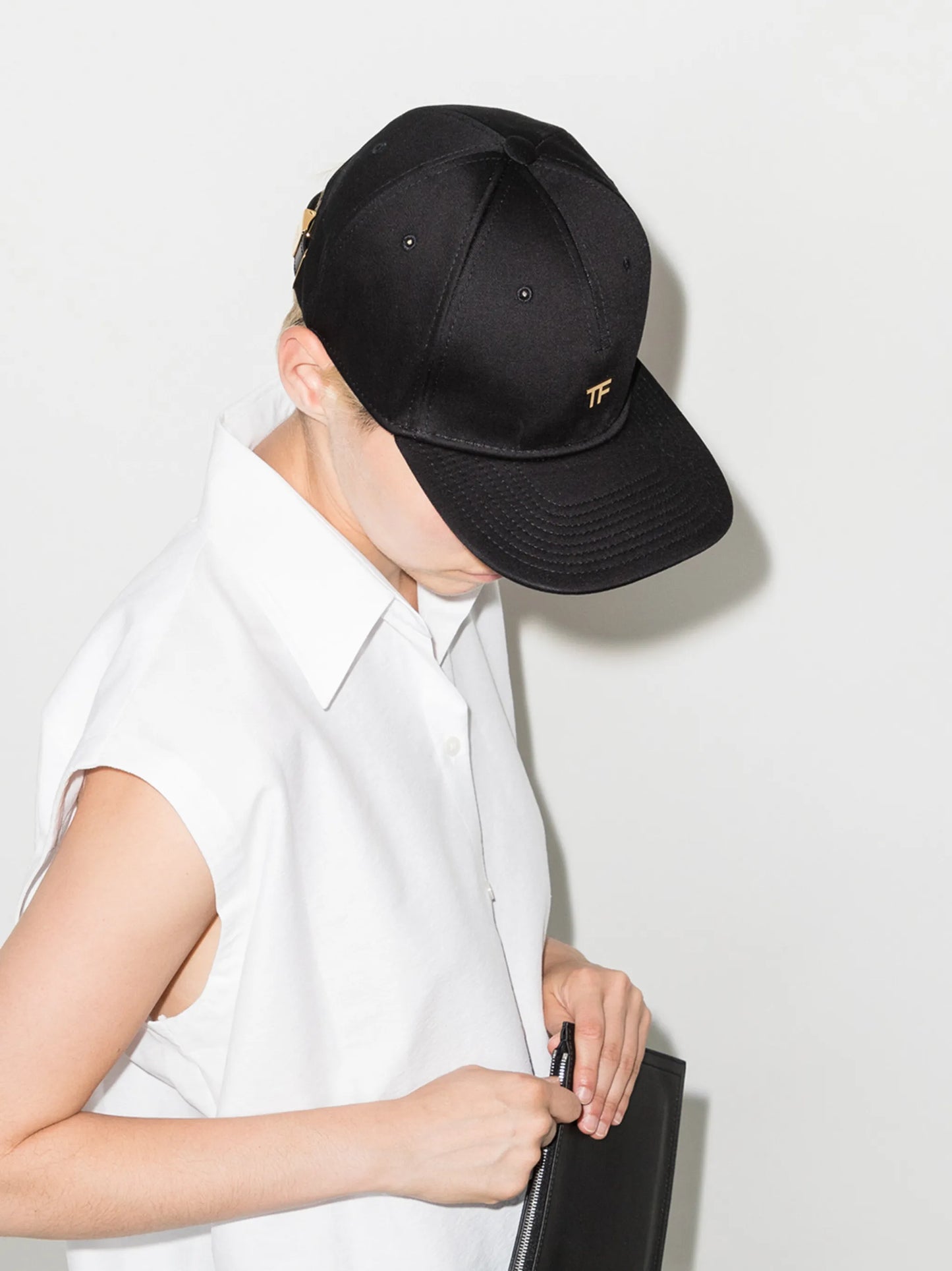 logo-embellished baseball cap