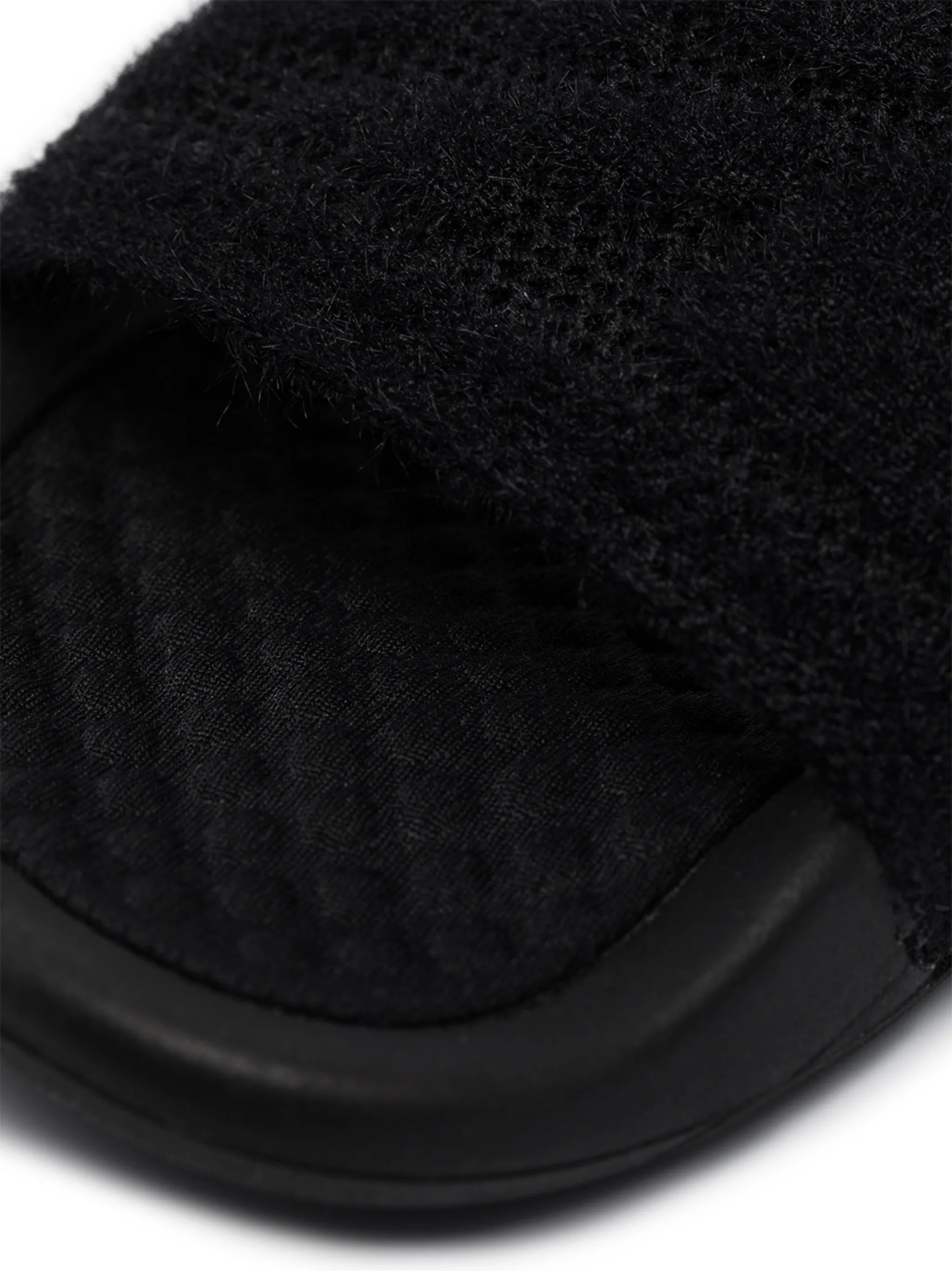 TechLoom slip-on slides
