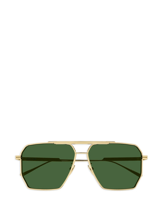 aviator-frame sunglasses