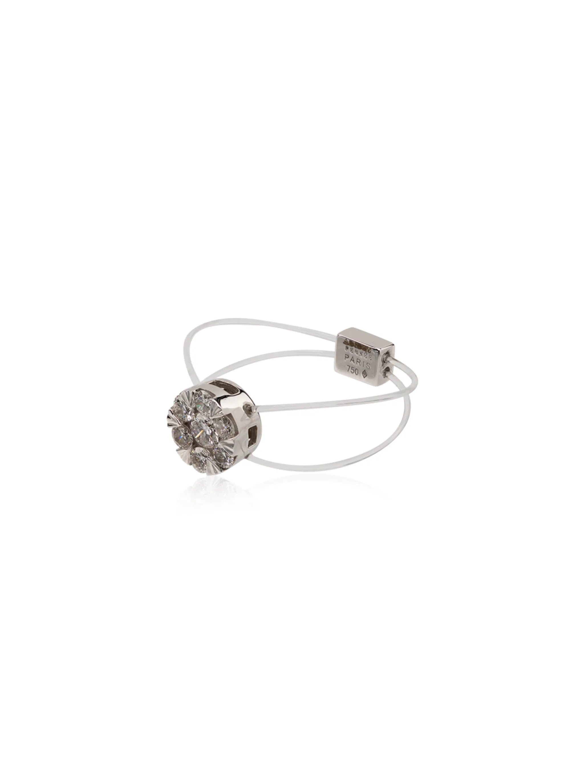18kt white gold diamond ring