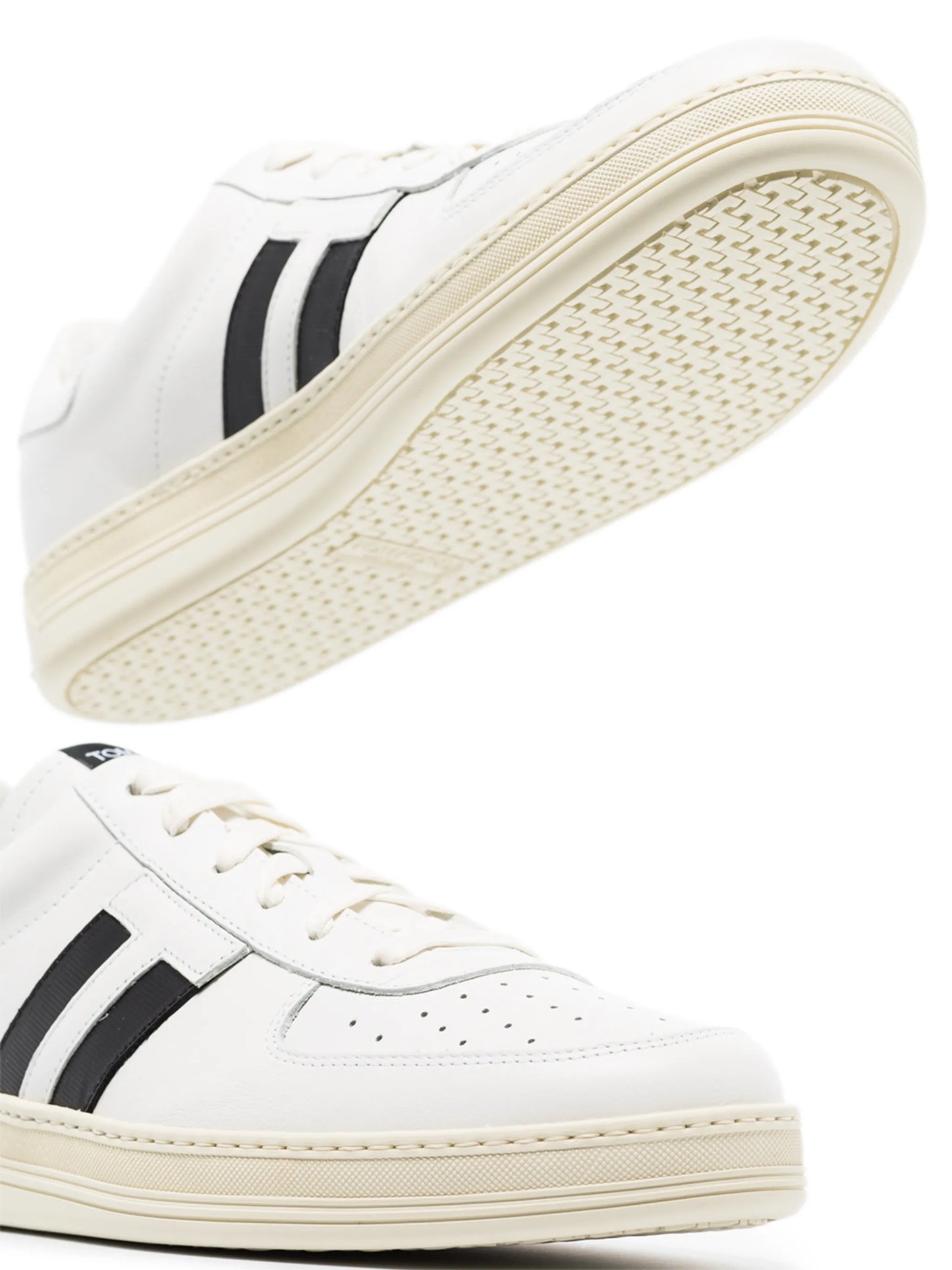 Warwick tennis sneakers
