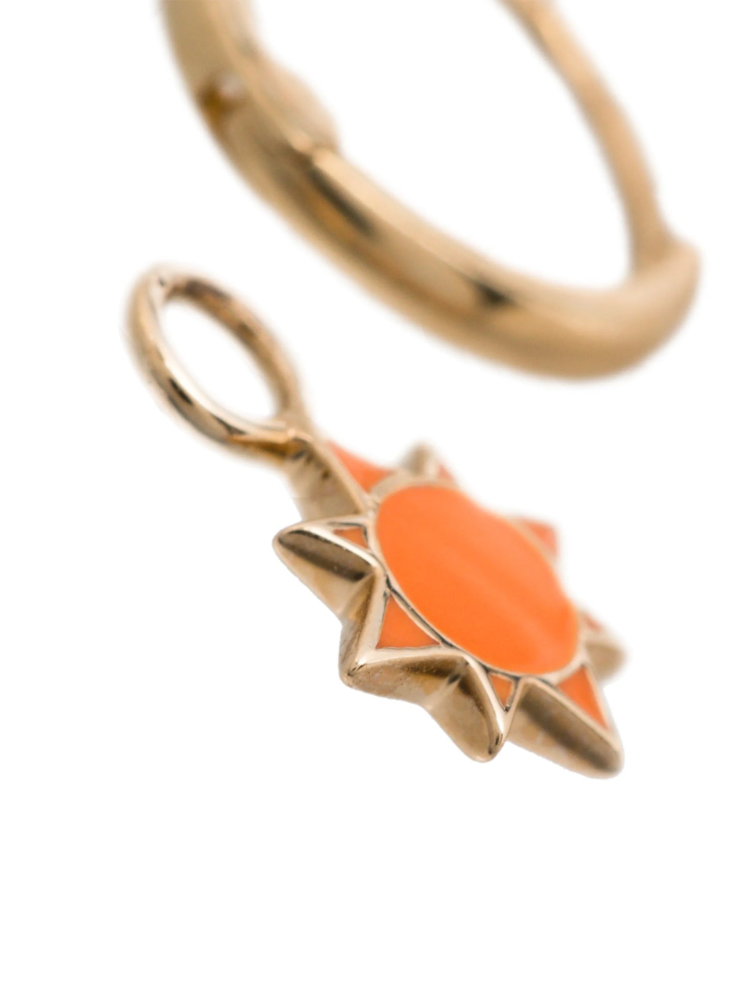14kt yellow gold earring