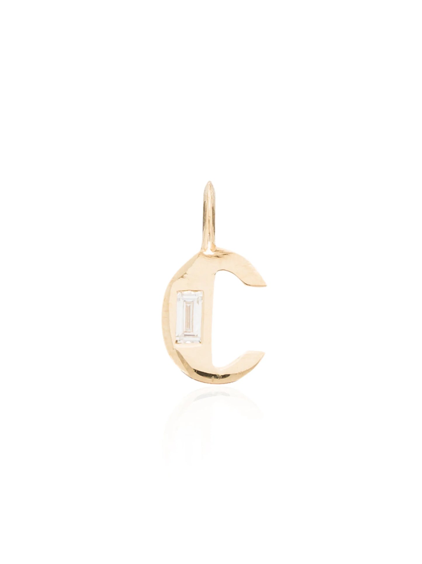 18kt gold C charm pendant