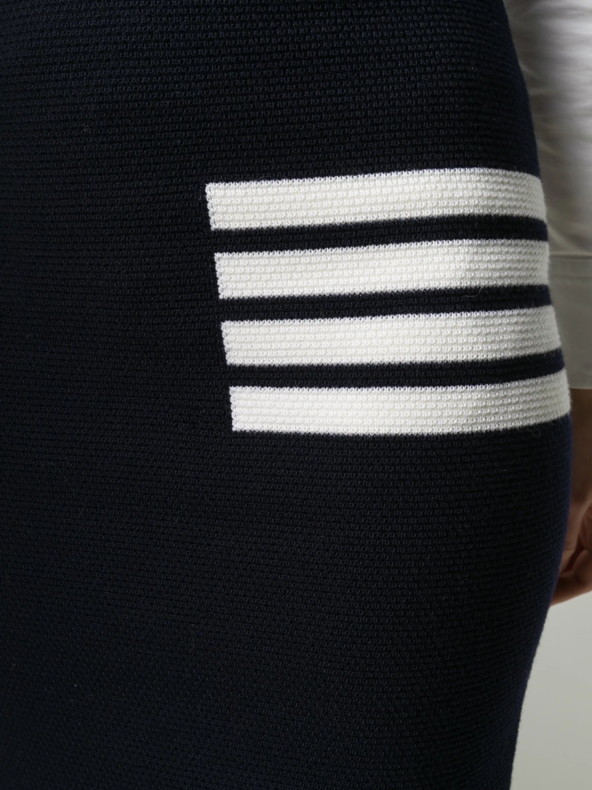 4-Bar knee-length skirt