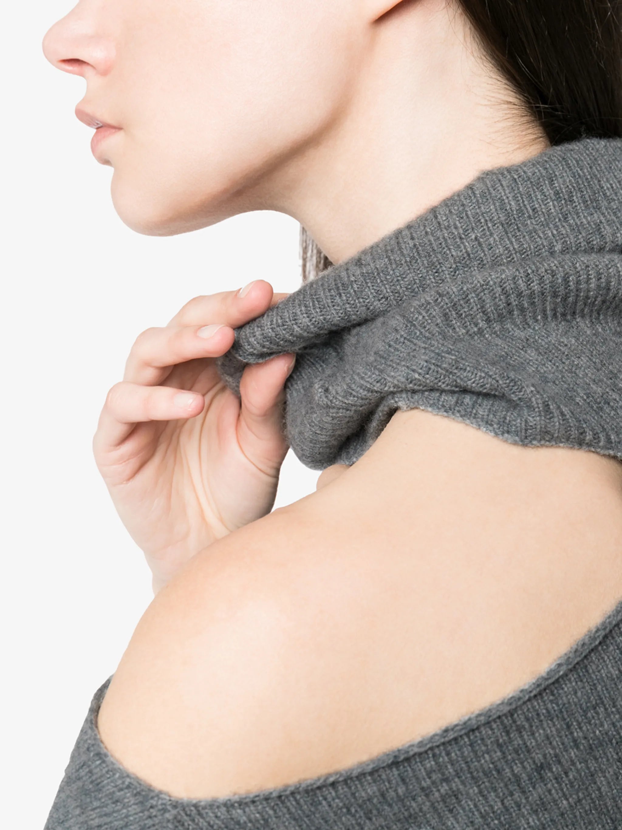 Raundi cutout jumper