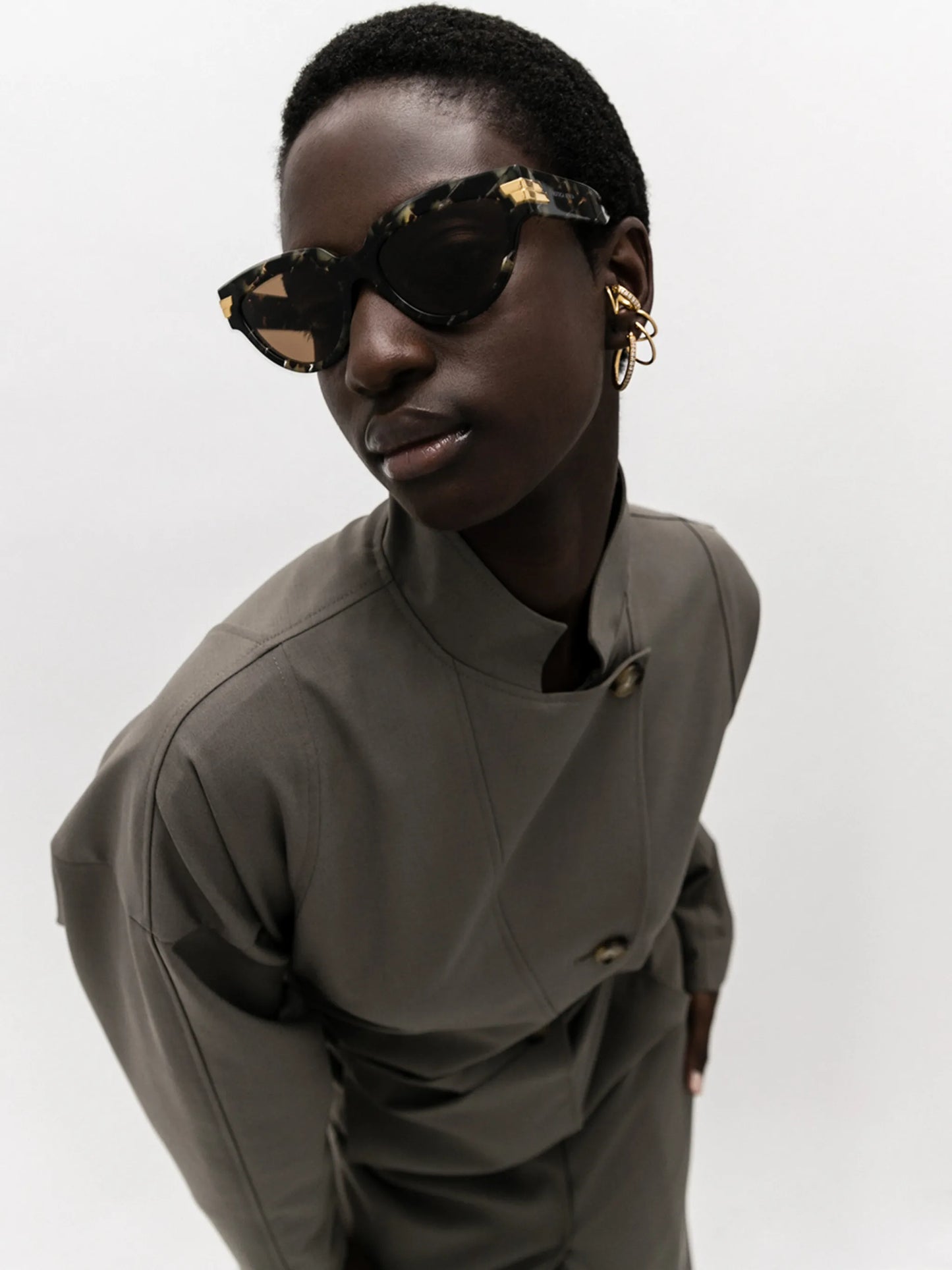 cat-eye frame tortoiseshell-effect sunglasses