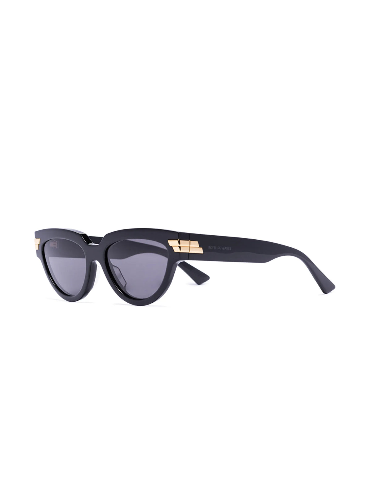 cat eye-frame sunglasses