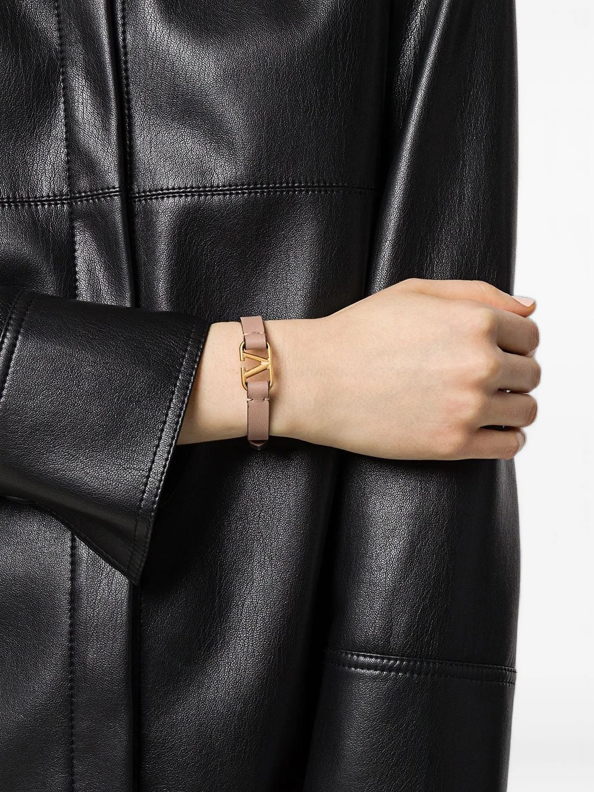VLogo Signature leather bracelet