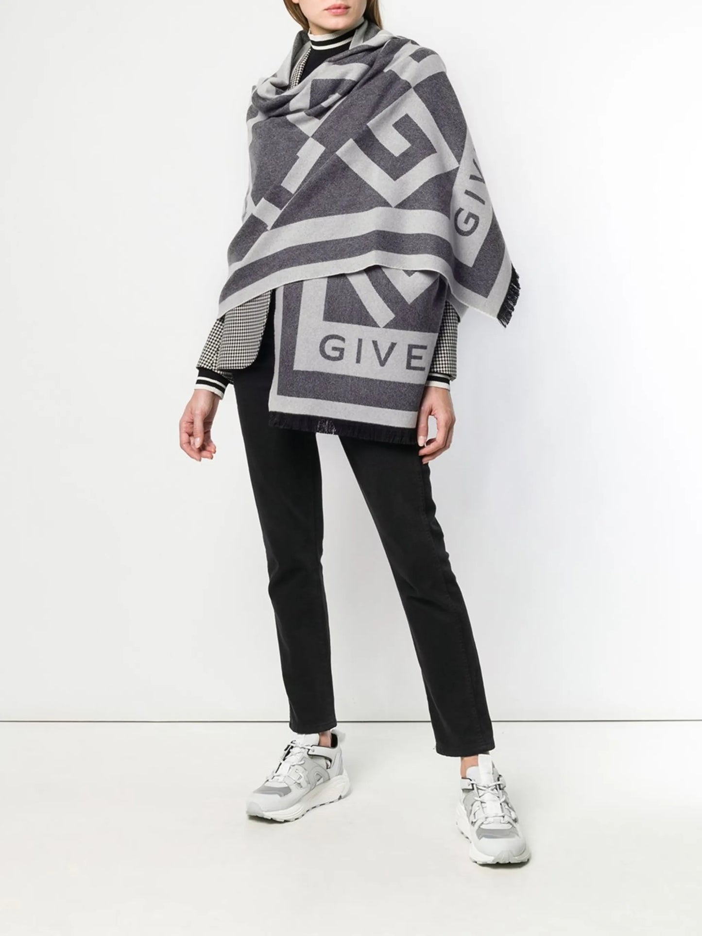 G monogram scarf