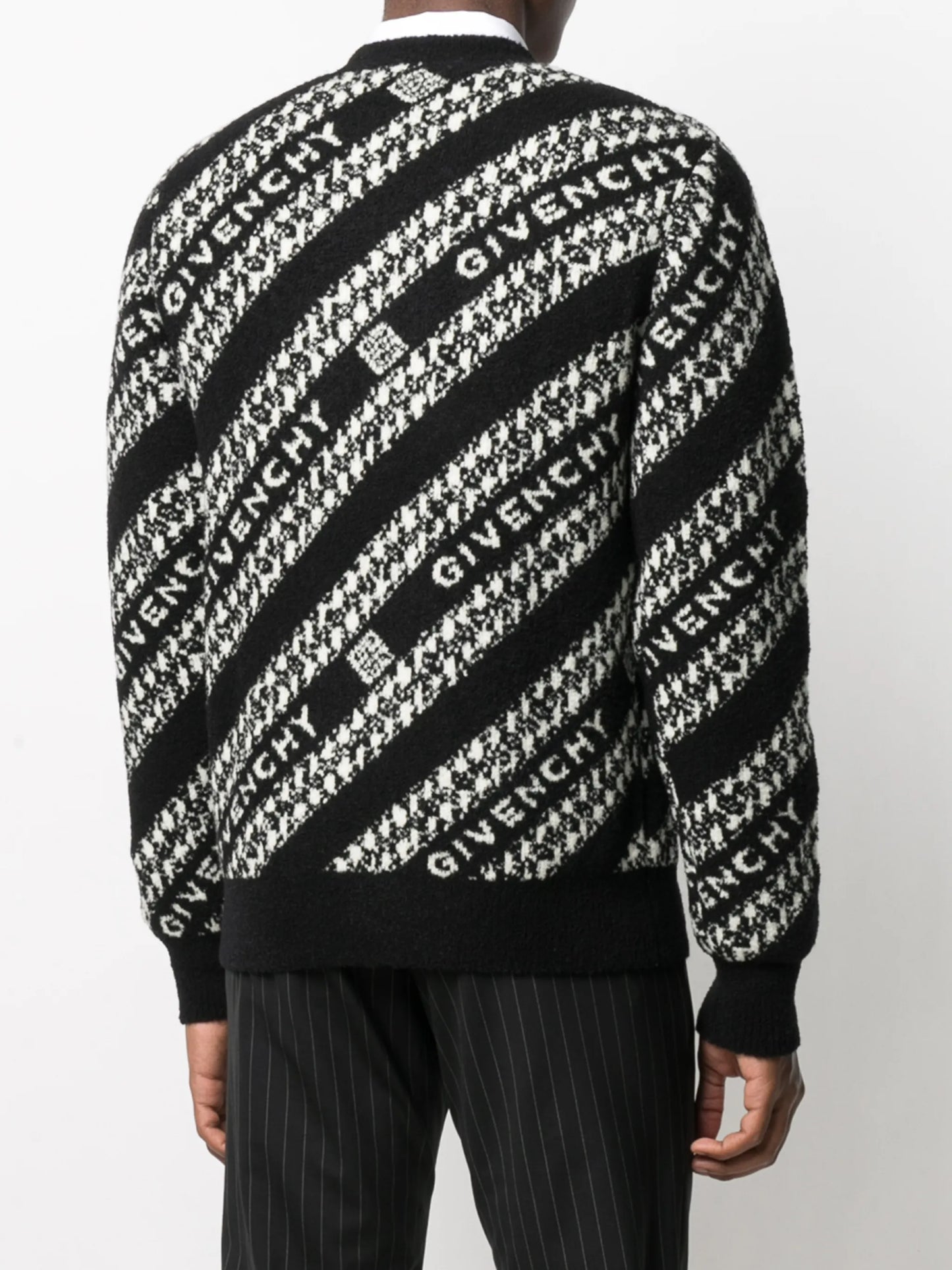 Chain logo jumper