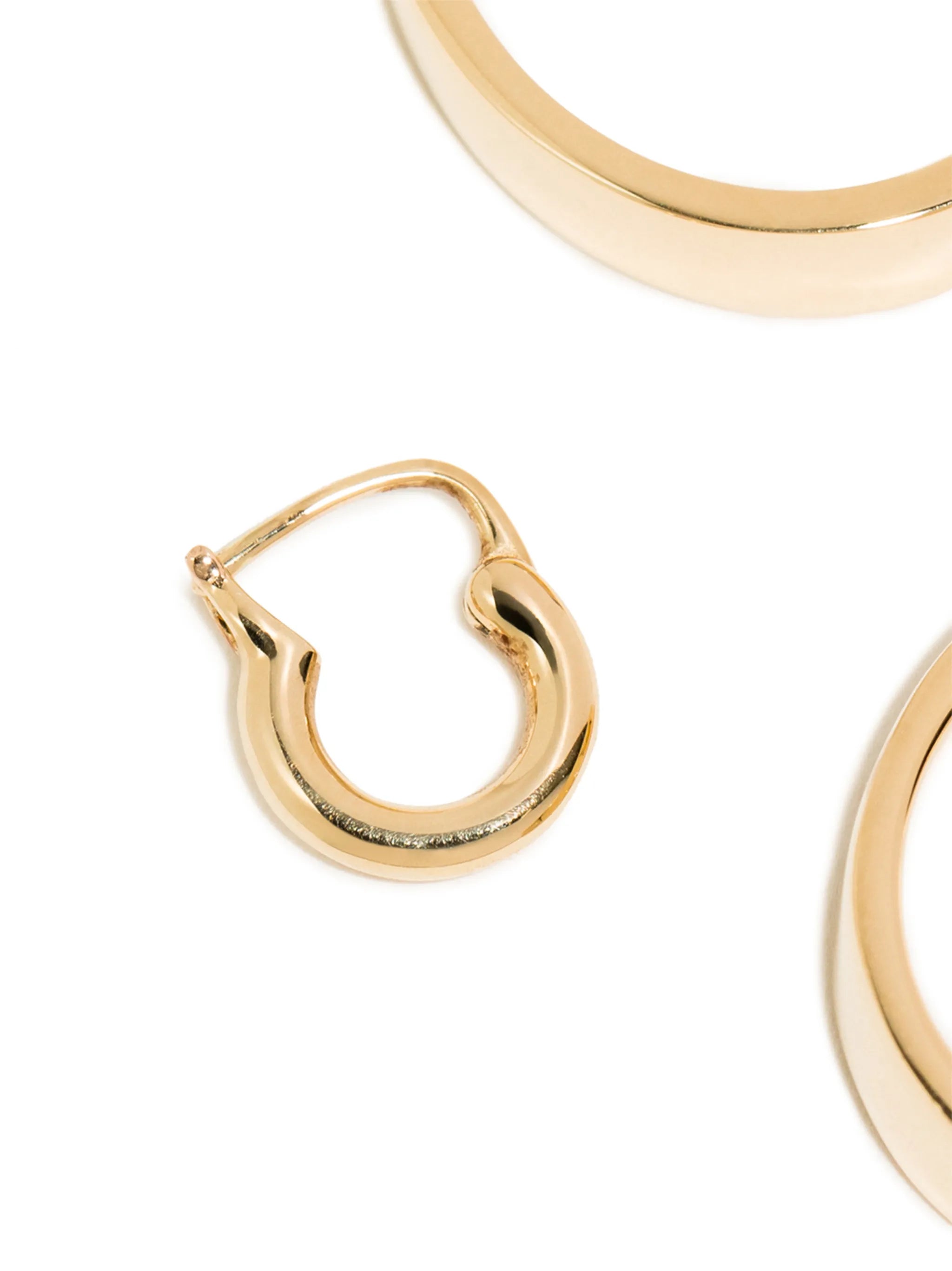 14kt yellow gold single huggie earring