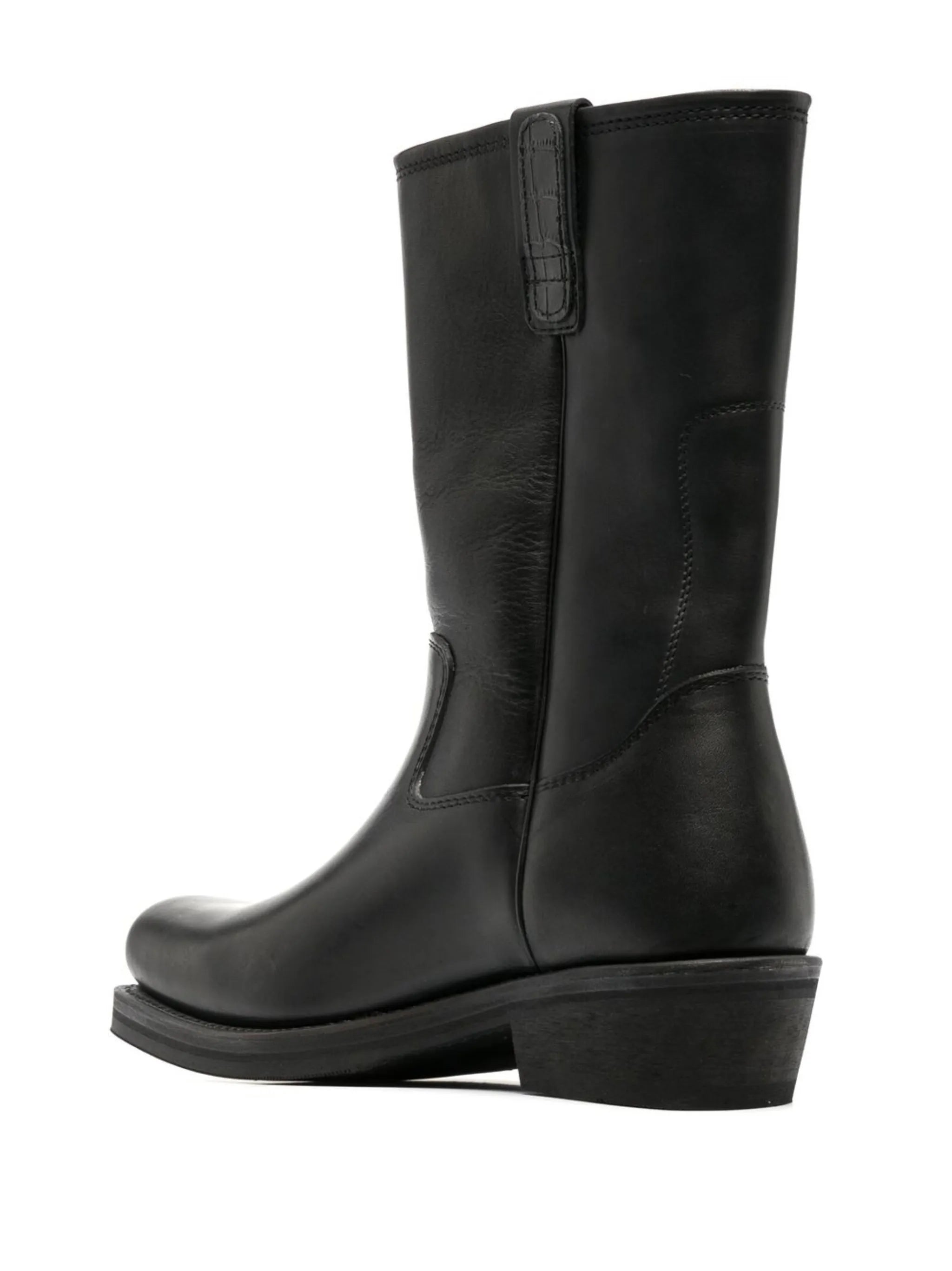 Flat-Toe leather boots