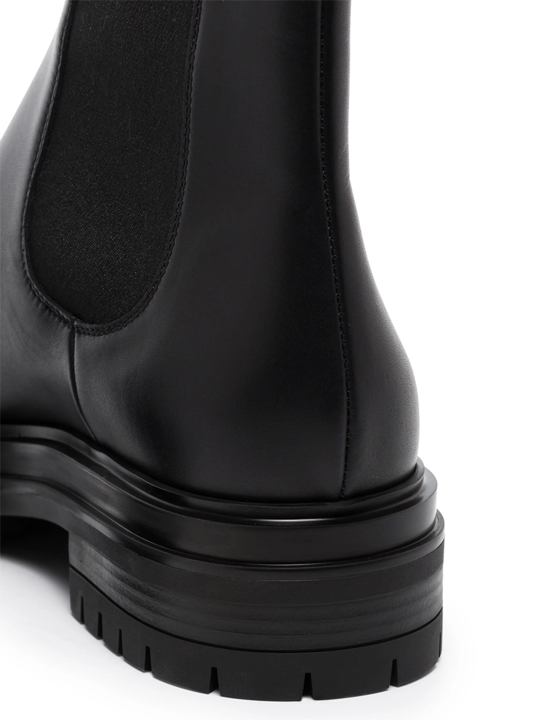 Chester Chelsea boots