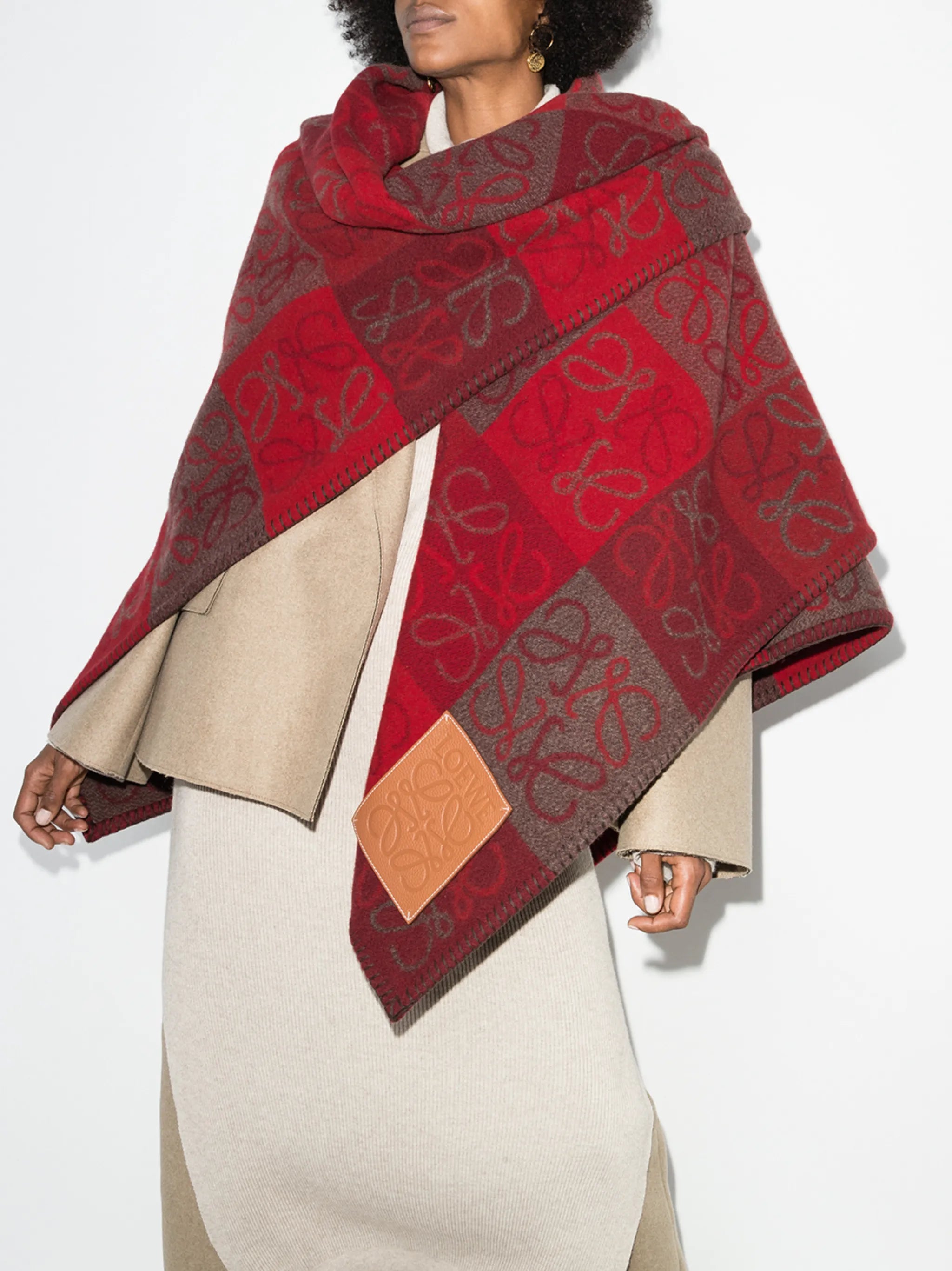 Anagram jacquard scarf