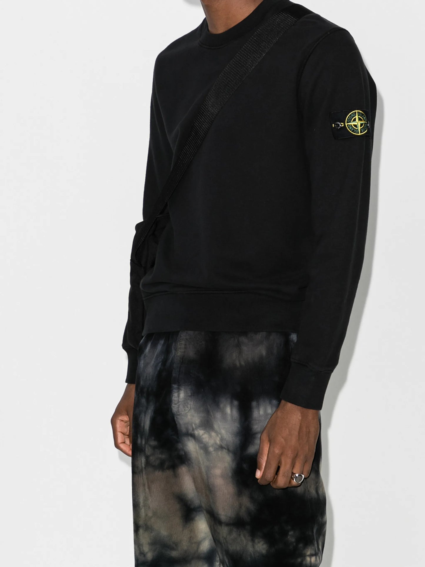 logo patch sweatshirt
